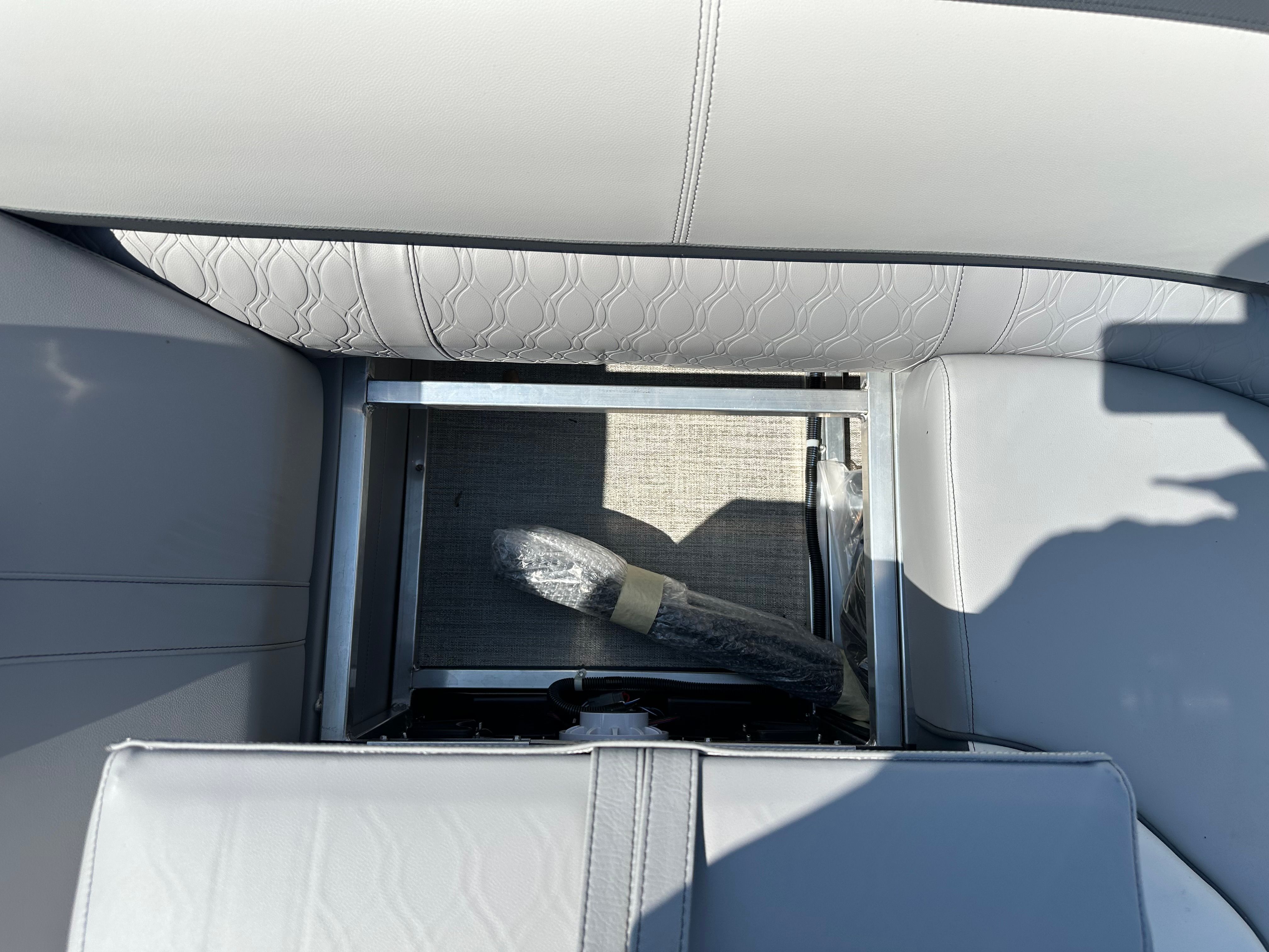 2025 Avalon LSZ Quad Lounge Shift - 23' - 20