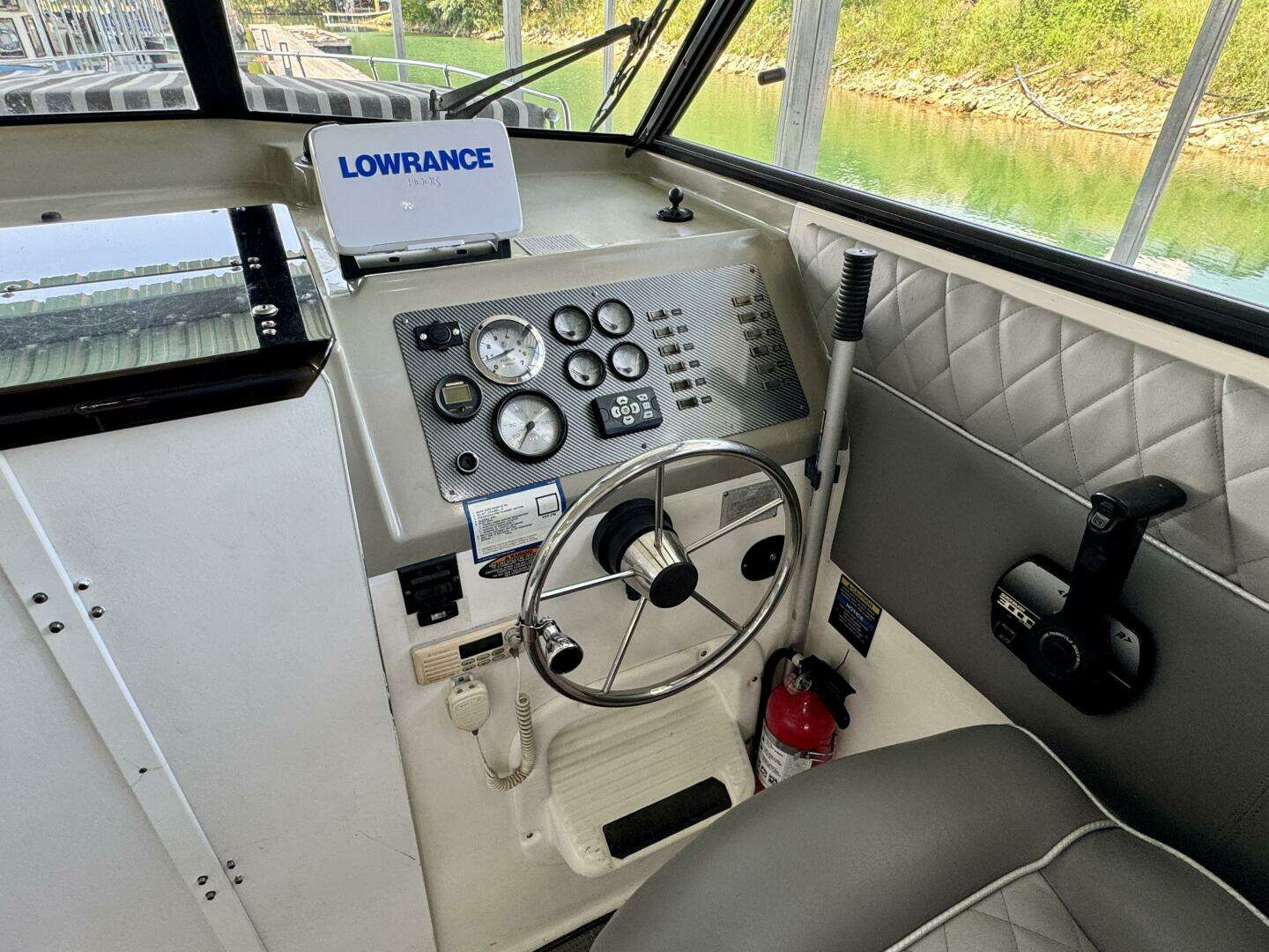 1997 Bayliner 2859 Ciera Express - Image 30