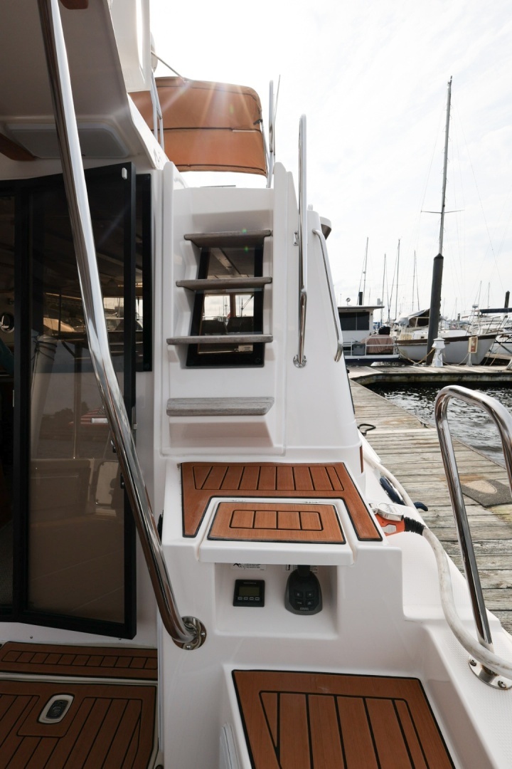 2022 Ranger Tugs R-43 CB - Image 20