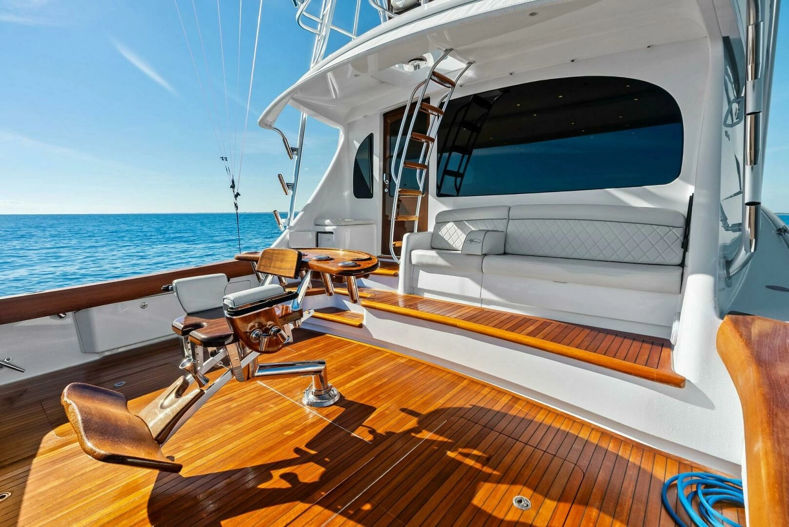 2023 Viking 64 Convertible - Image 3
