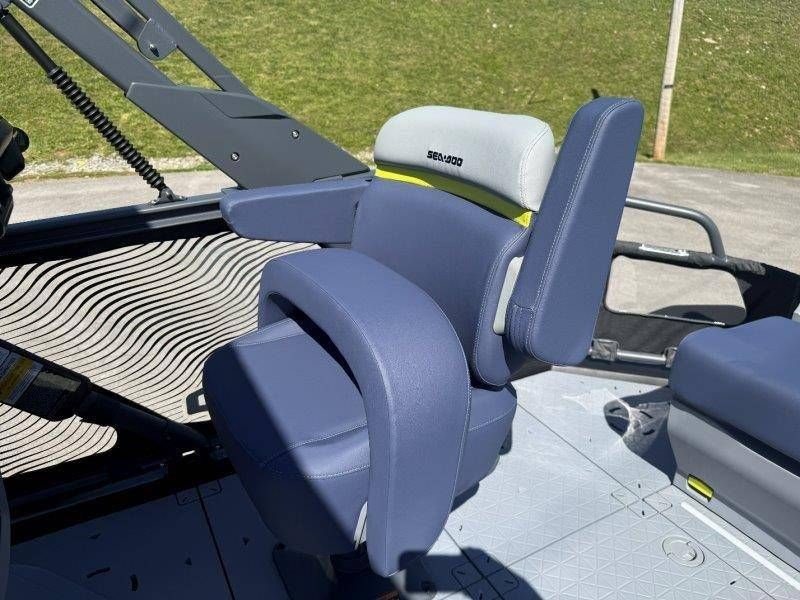 2026 Sea-Doo Switch Cruise Limited 18 - 36