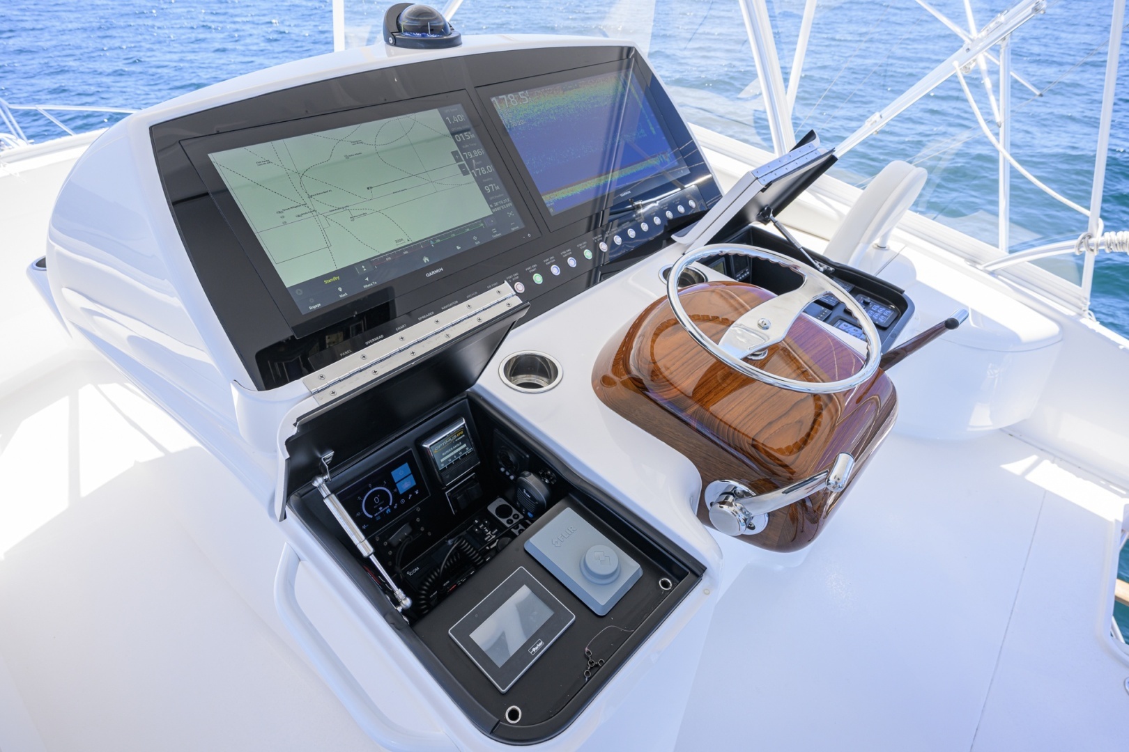 2024 Viking 54 Convertible - Image 32
