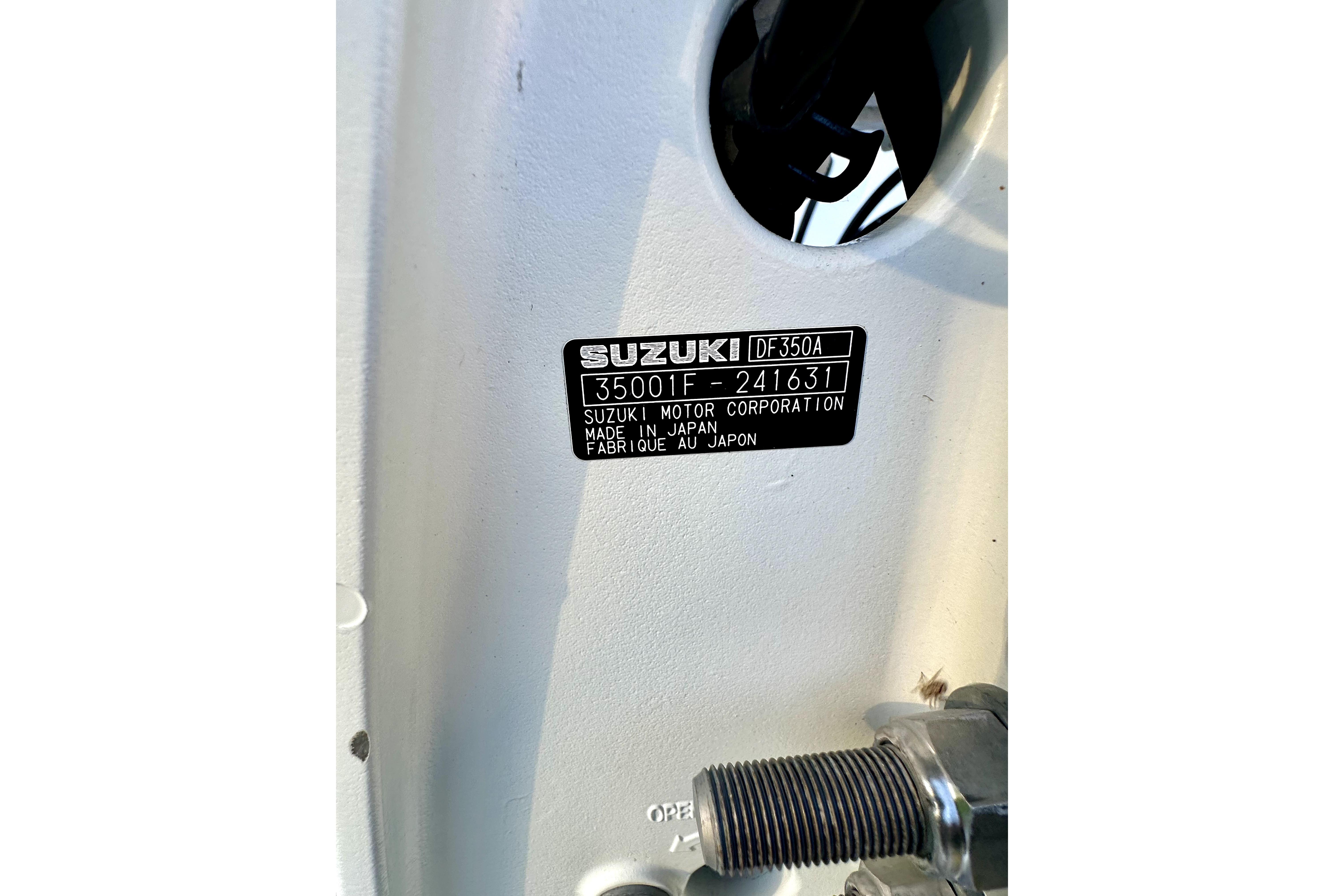 Label on Suzuki DF350A engine, Contender 35 Express Side Console, 2006 model.