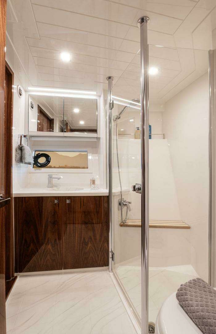 2026 Riviera 64 Sports Motor Yacht Series II - Image 21