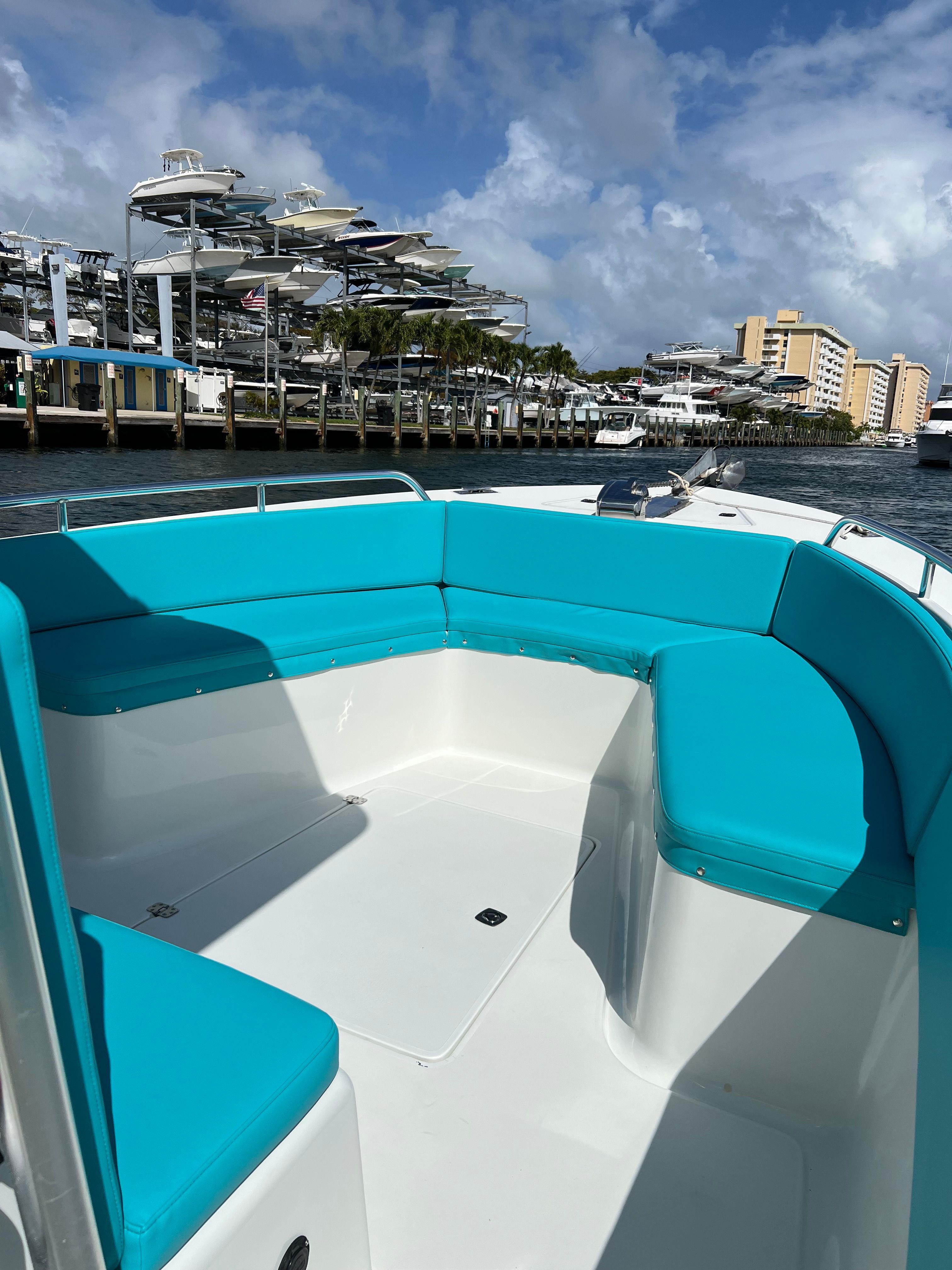 2008 Custom 28 Center Console - 7