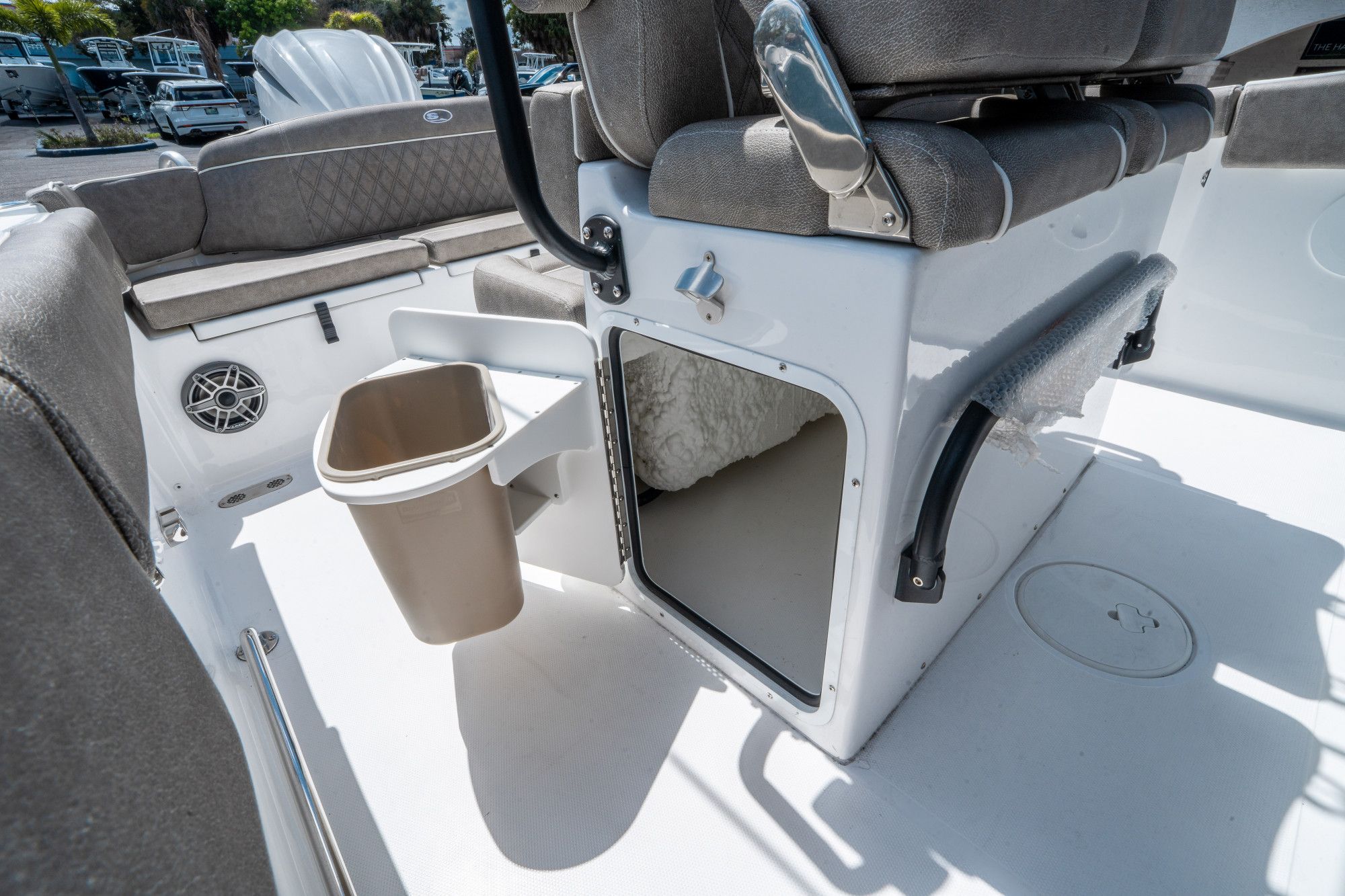 2026 Sea Hunt Ultra 255 SE - 19