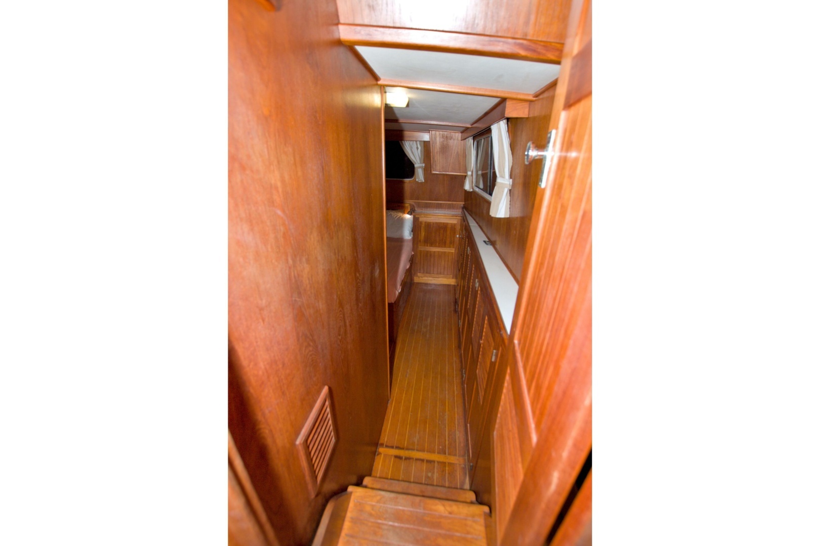 1999 Monk 36 Trawler - Image 46