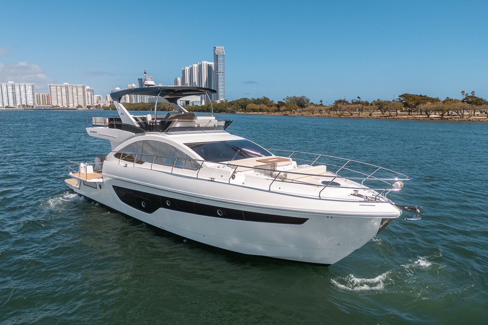 2021 Schaefer 660