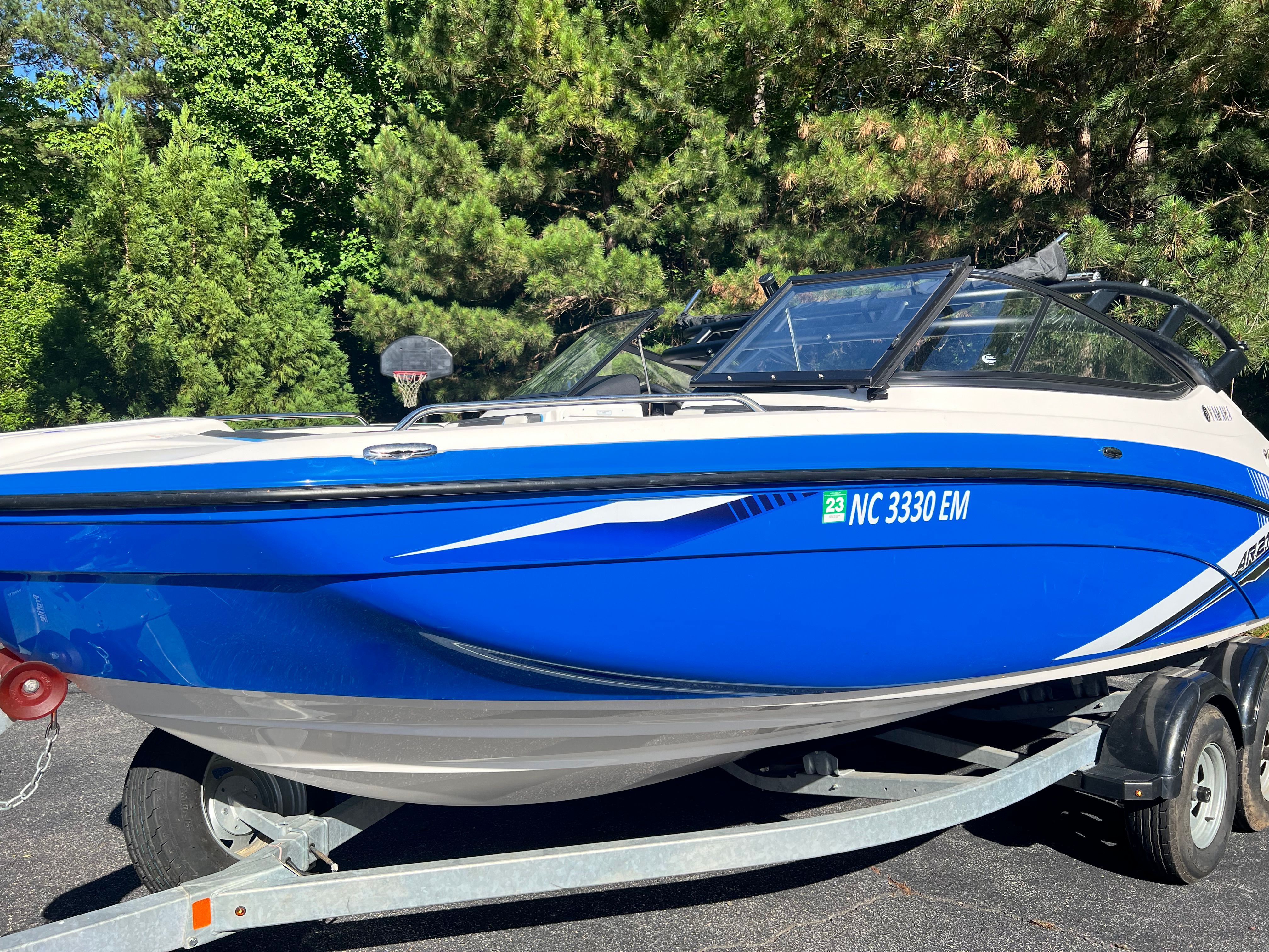 2019 Yamaha Boats AR210 - 5