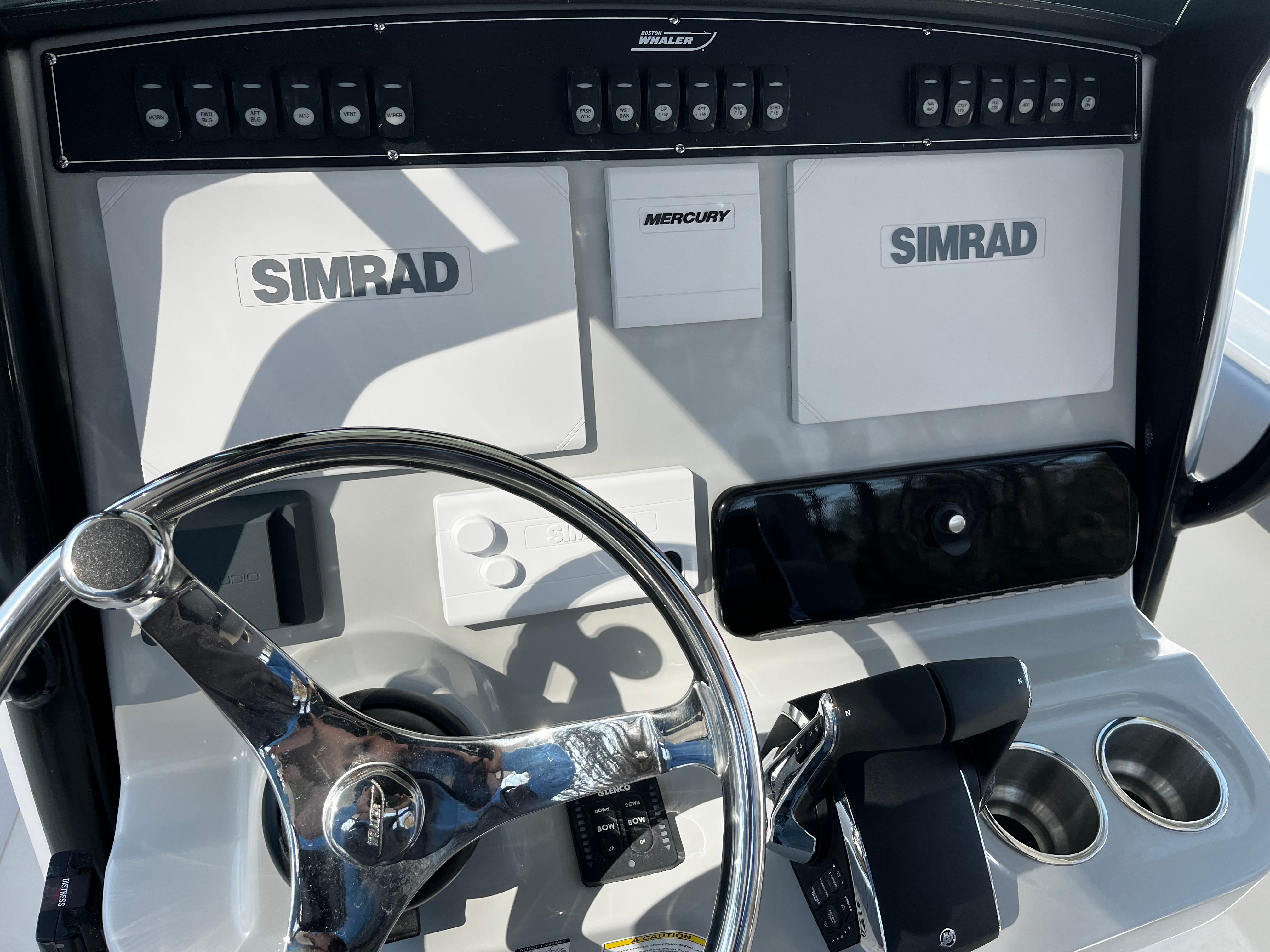 2026 BOSTON WHALER 250 OUTRAGE - Image 12