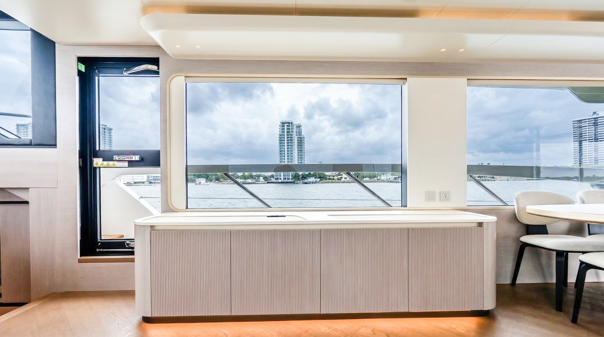 2027 Absolute Navetta 70 - Image 41