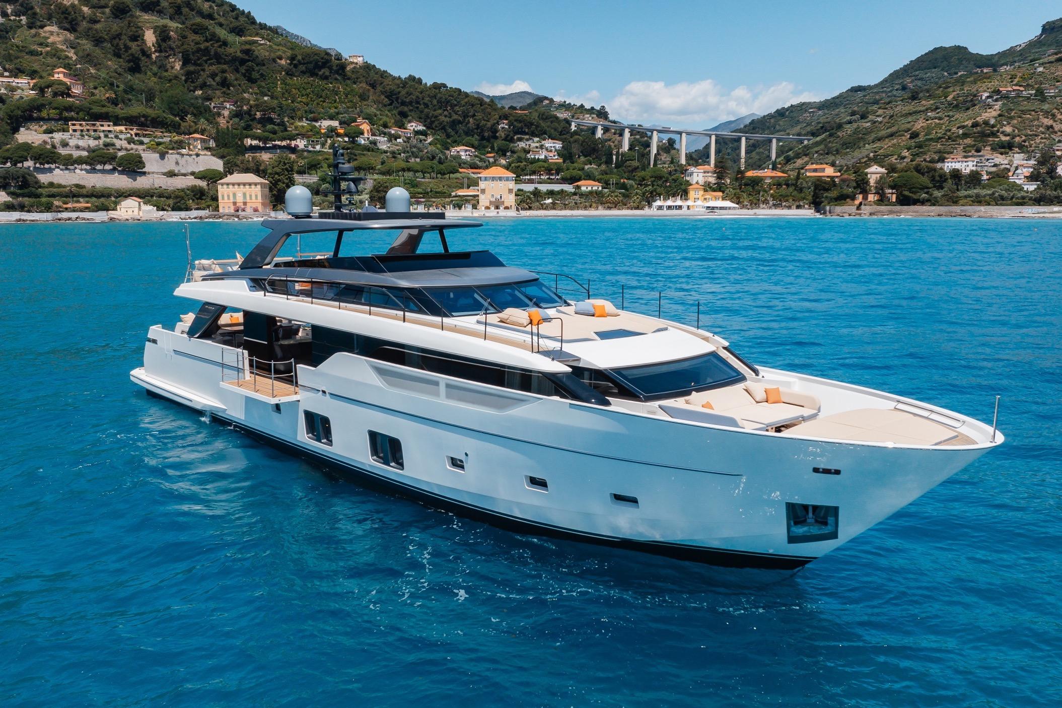 2022 Sanlorenzo SL106A