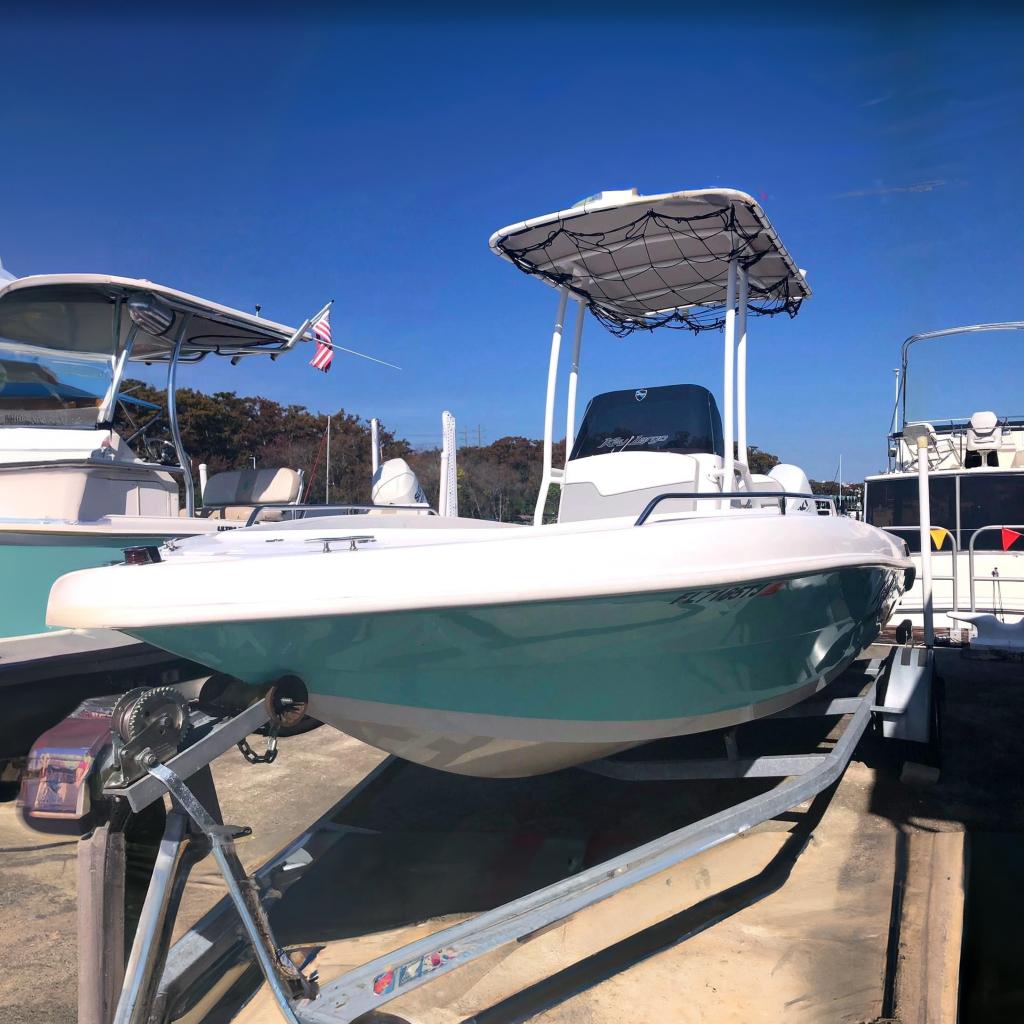 2022 Key Largo 1800 Center Console
