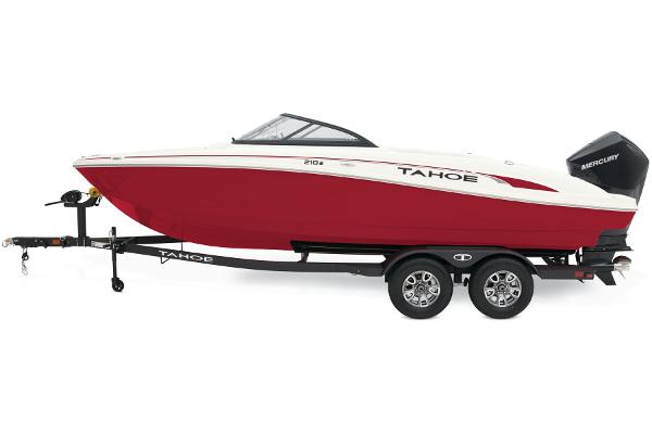 2025 Tahoe 210 S - 2