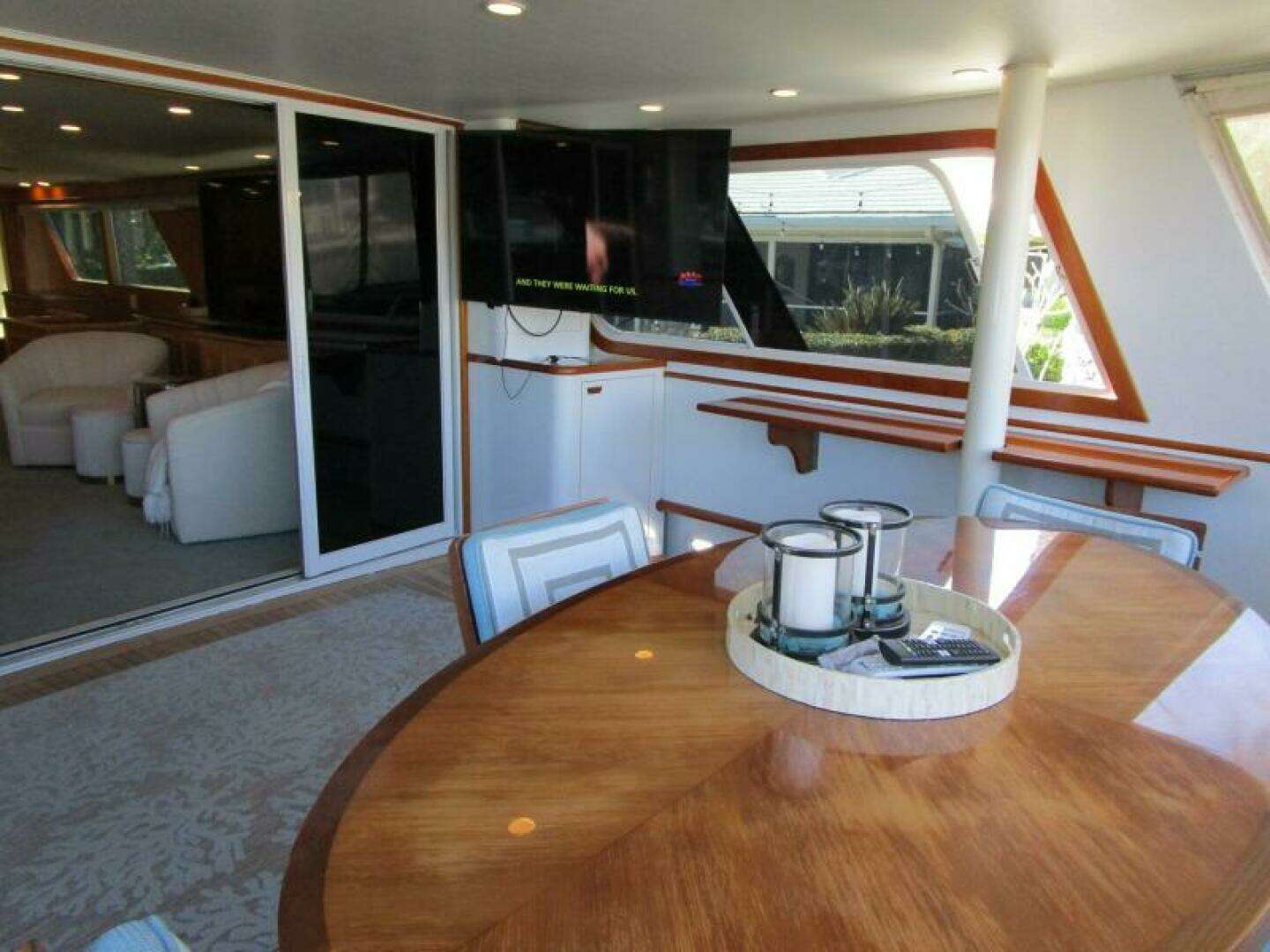 1986 Burger Flush Deck with Flybridge - Image 23