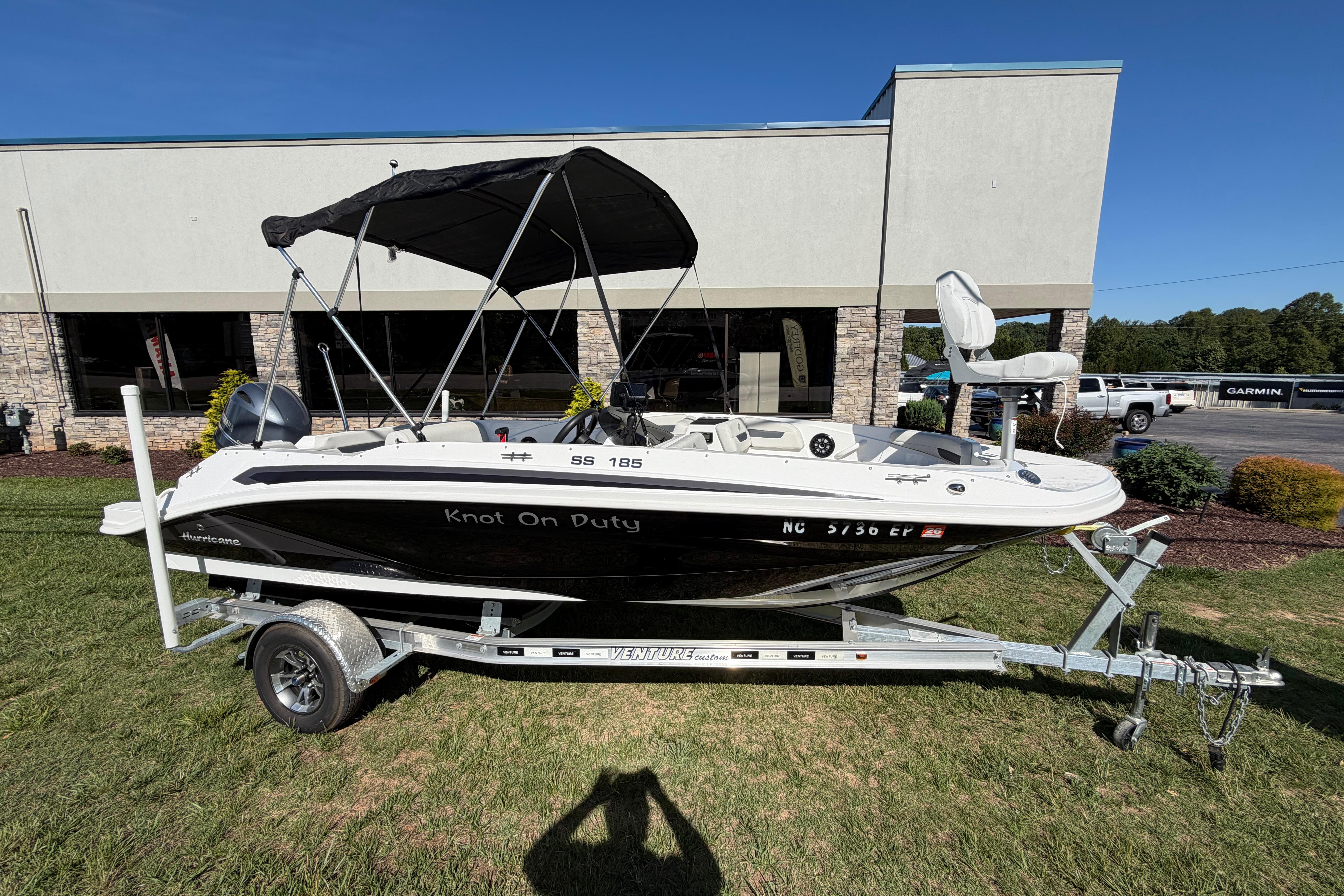 2020 Hurricane SunDeck Sport 185 OB