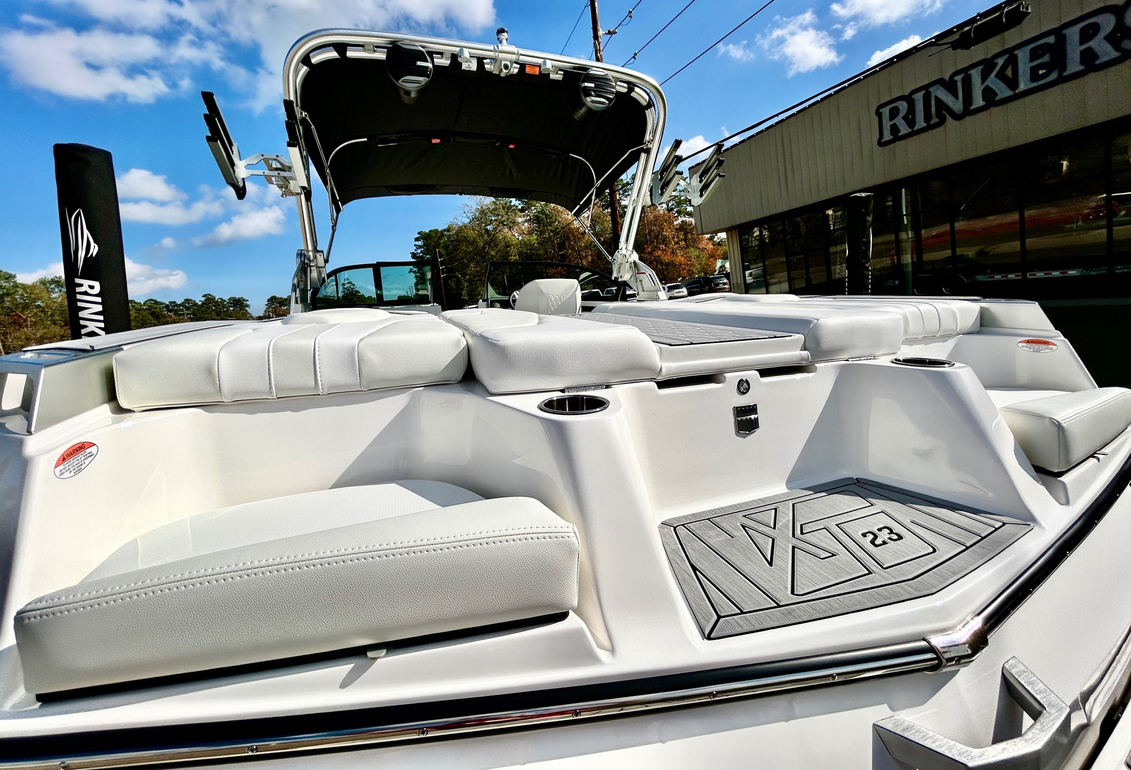 2026 MasterCraft XT23 - 10