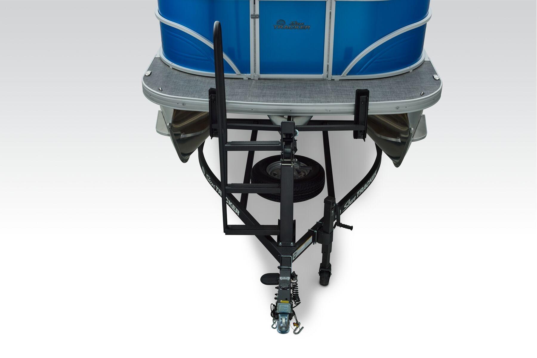 2026 Sun Tracker Party Barge 24 XP3 - 29