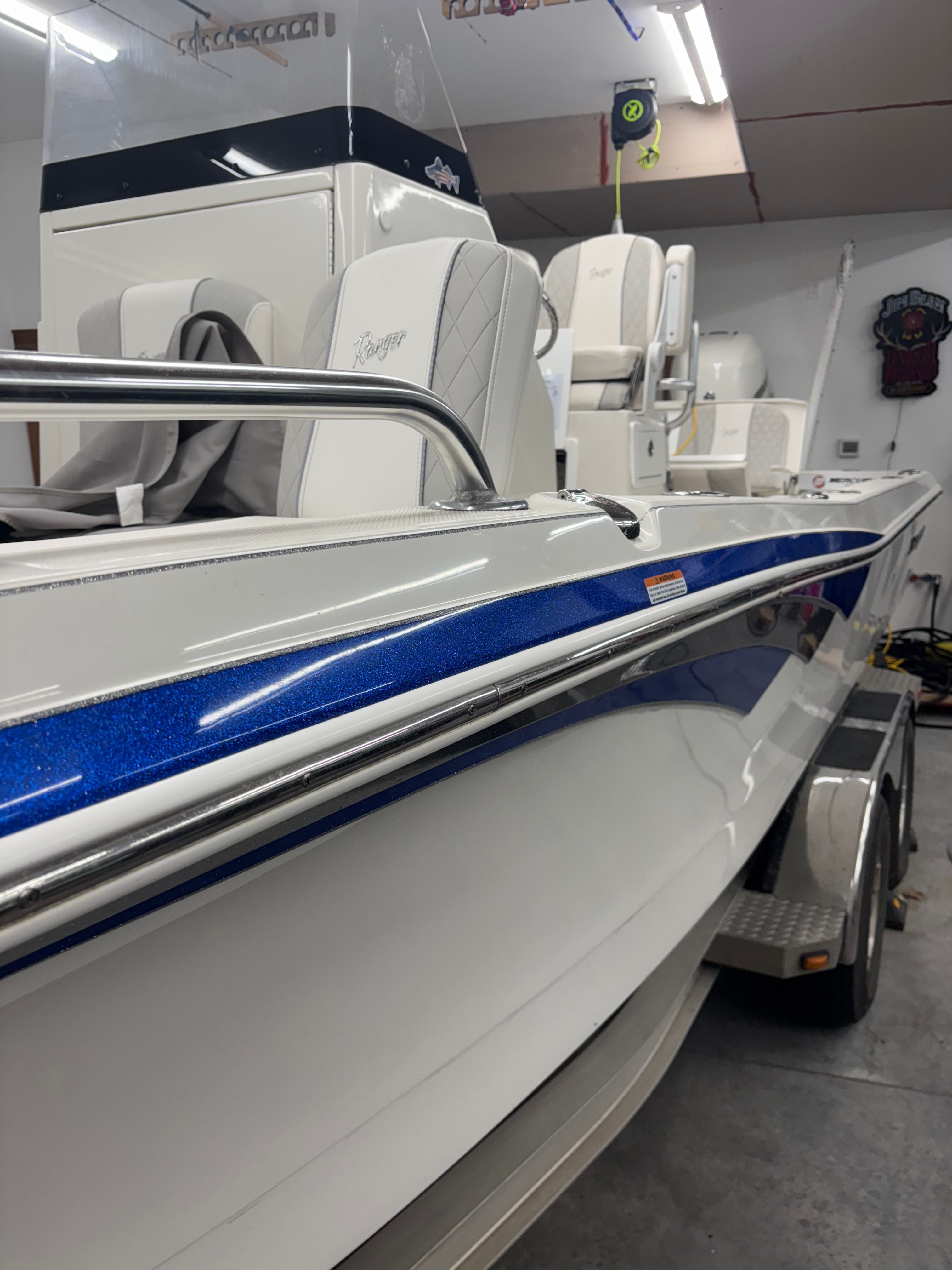 2021 Ranger 2510 Bay