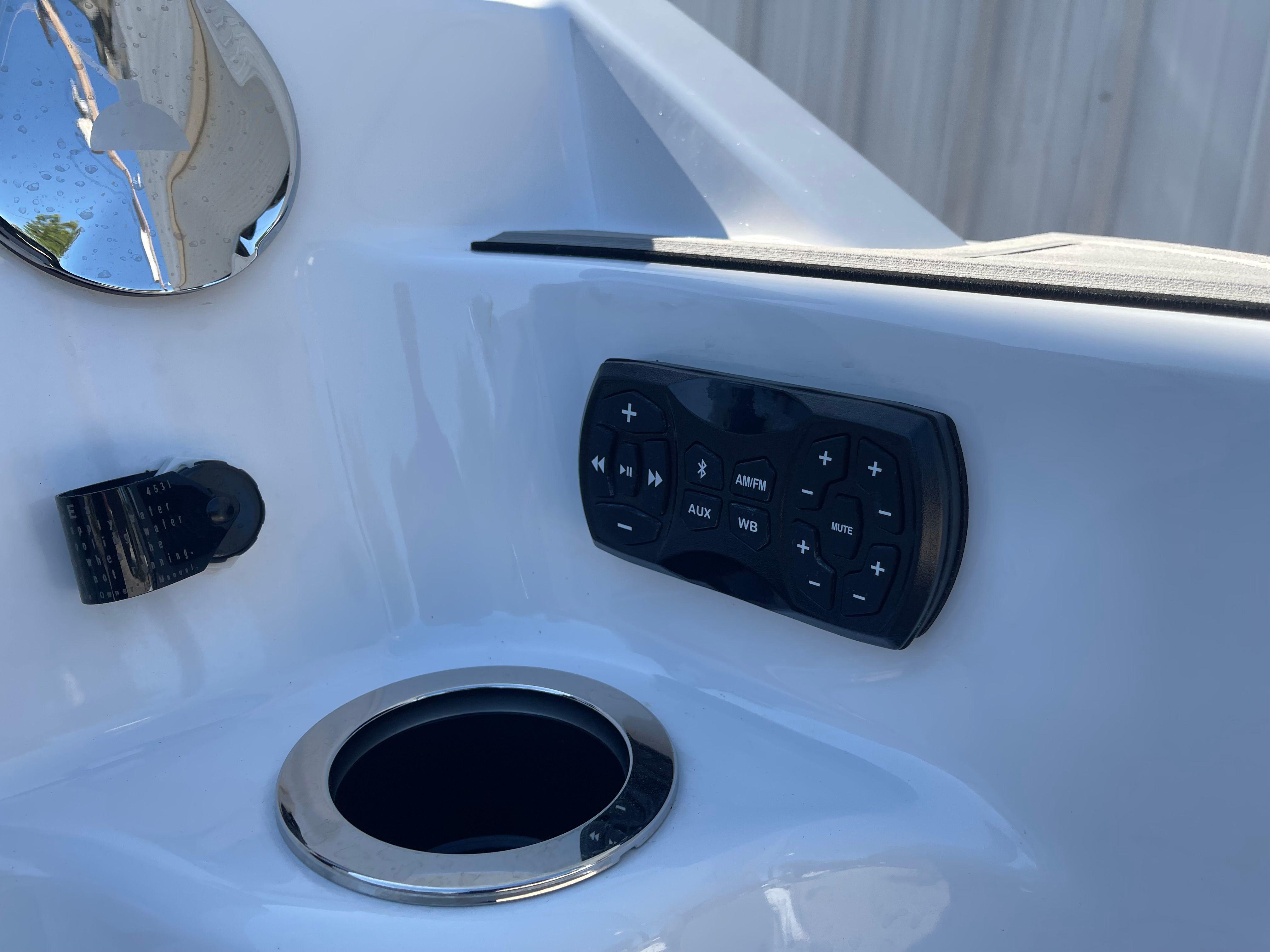 2025 YAMAHA 252 SD - Image 26