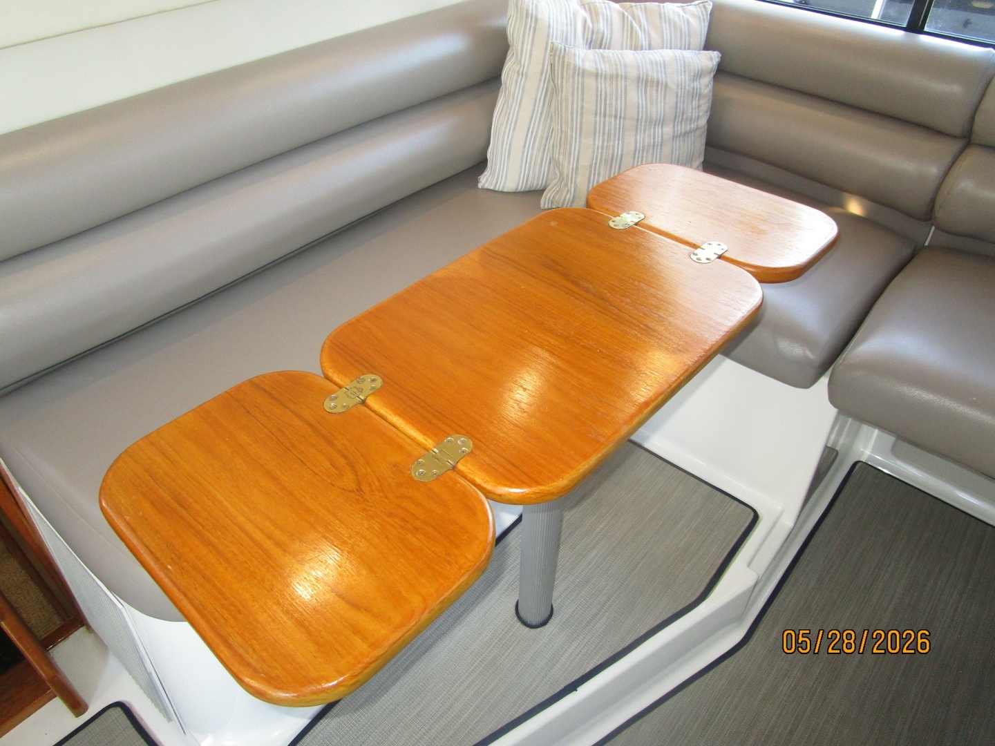 1998 Bayliner 4788 - Image 59