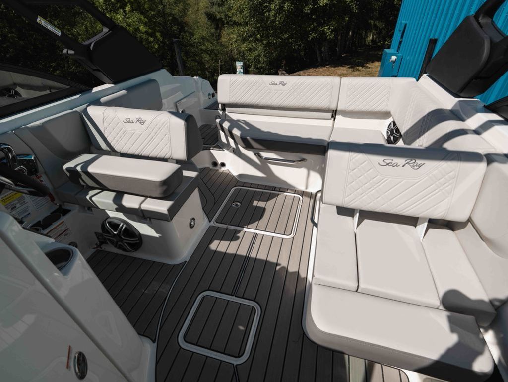 2026 Sea Ray SDX 230 - 14