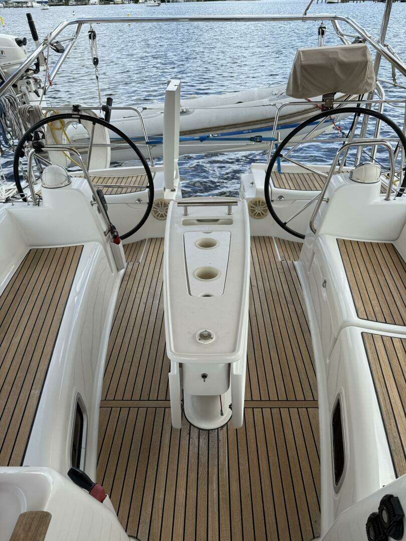 2012 Beneteau 43 - Image 33