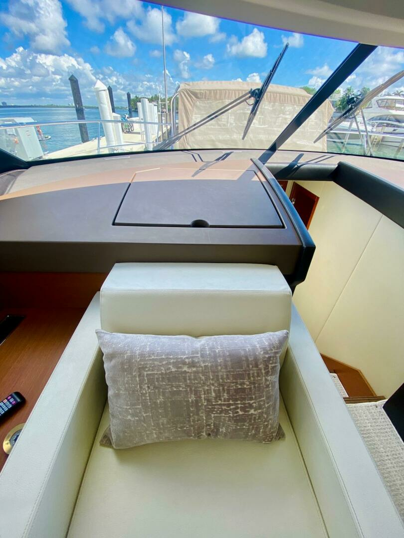 2015 Prestige 500 - Image 68