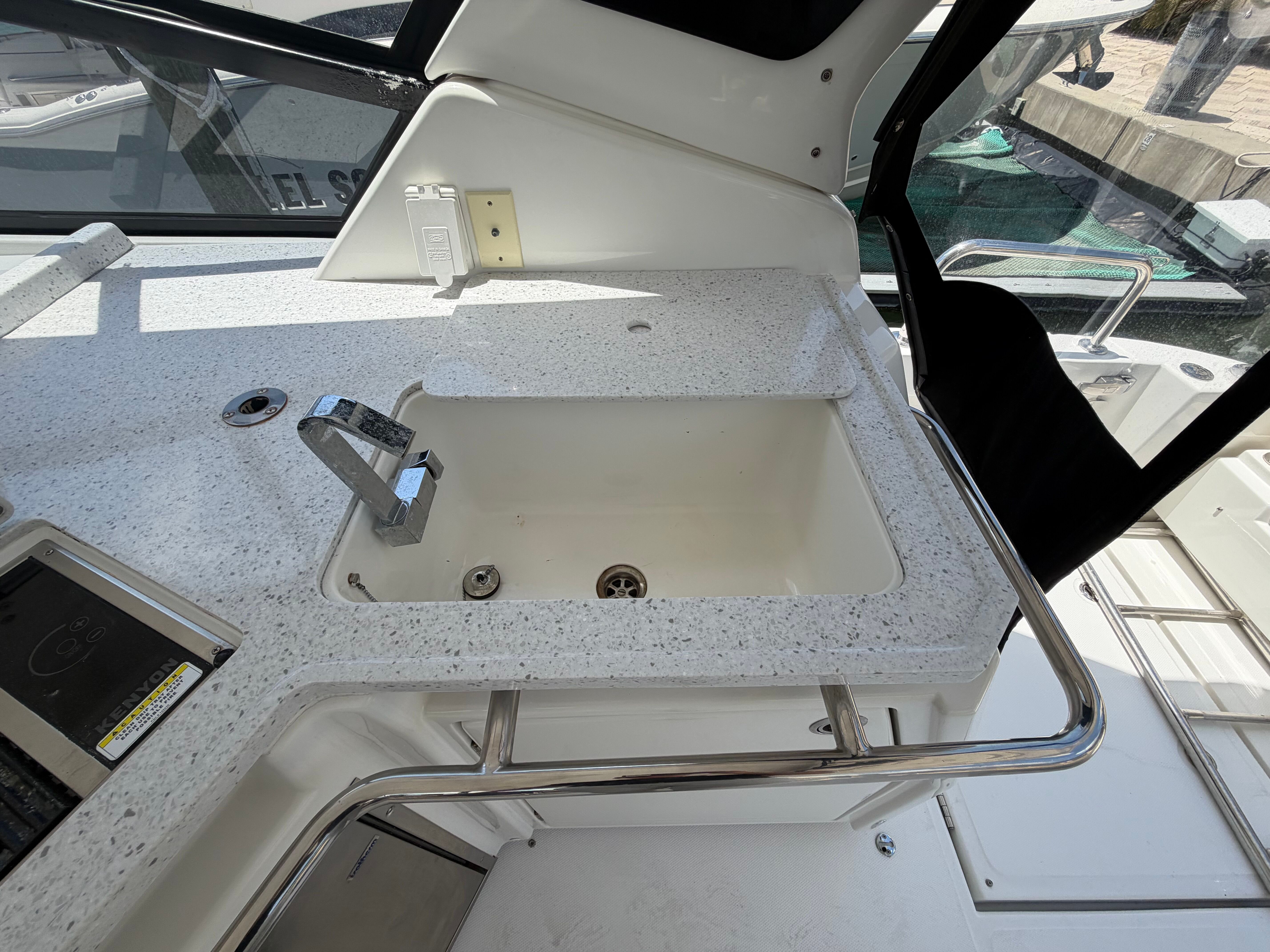 2020 AQUILA 36 SP - Image 13