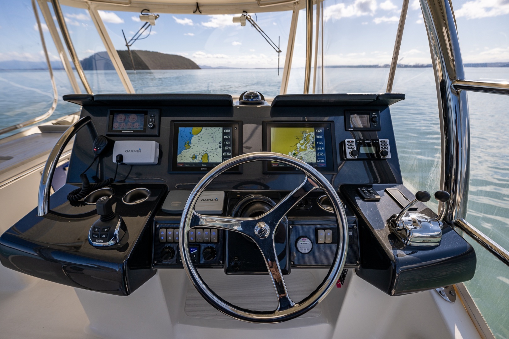2011 Riviera 43 Open Flybridge - Image 10