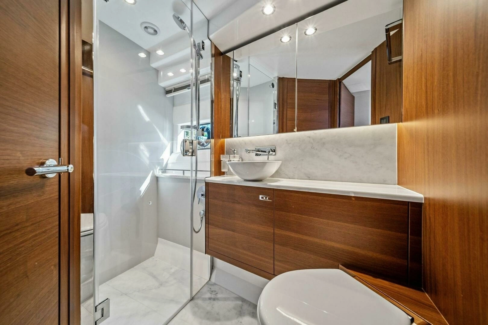 2023 Princess F50 - Image 36