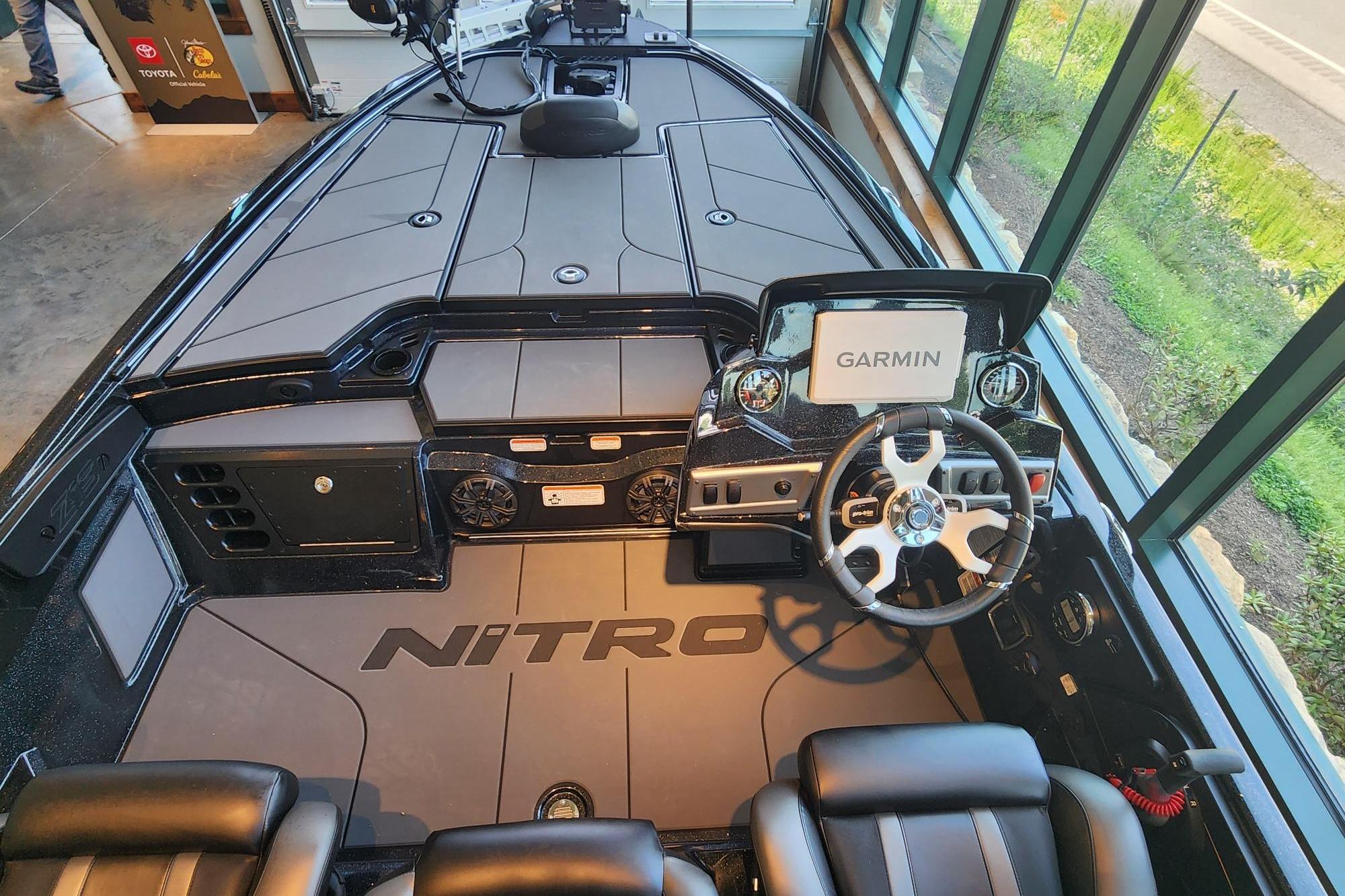 2026 Nitro Z19 XL Pro boat interior with Garmin navigation system and sleek design.