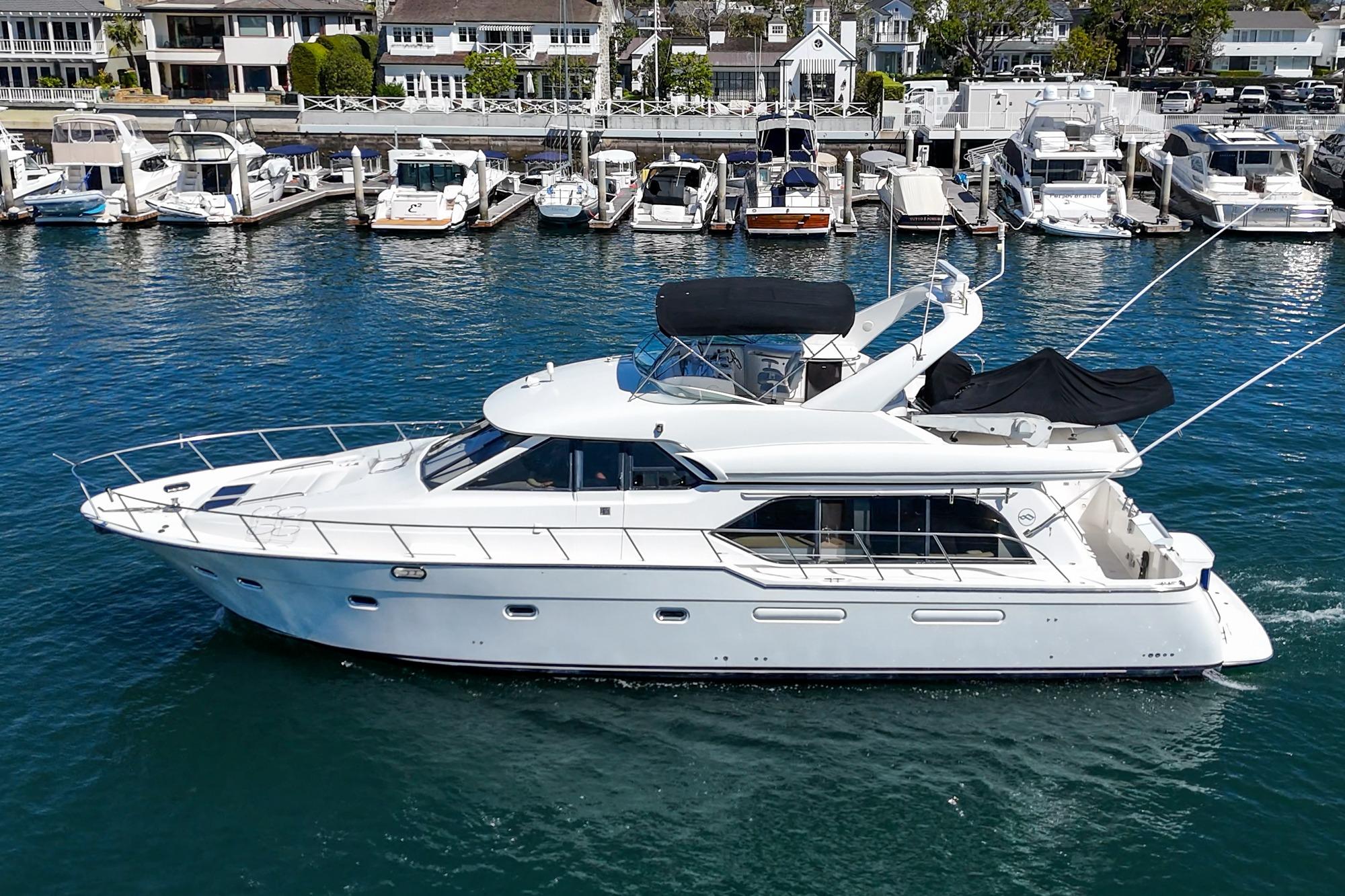 2000 Bayliner 5788 Pilot House Motoryacht