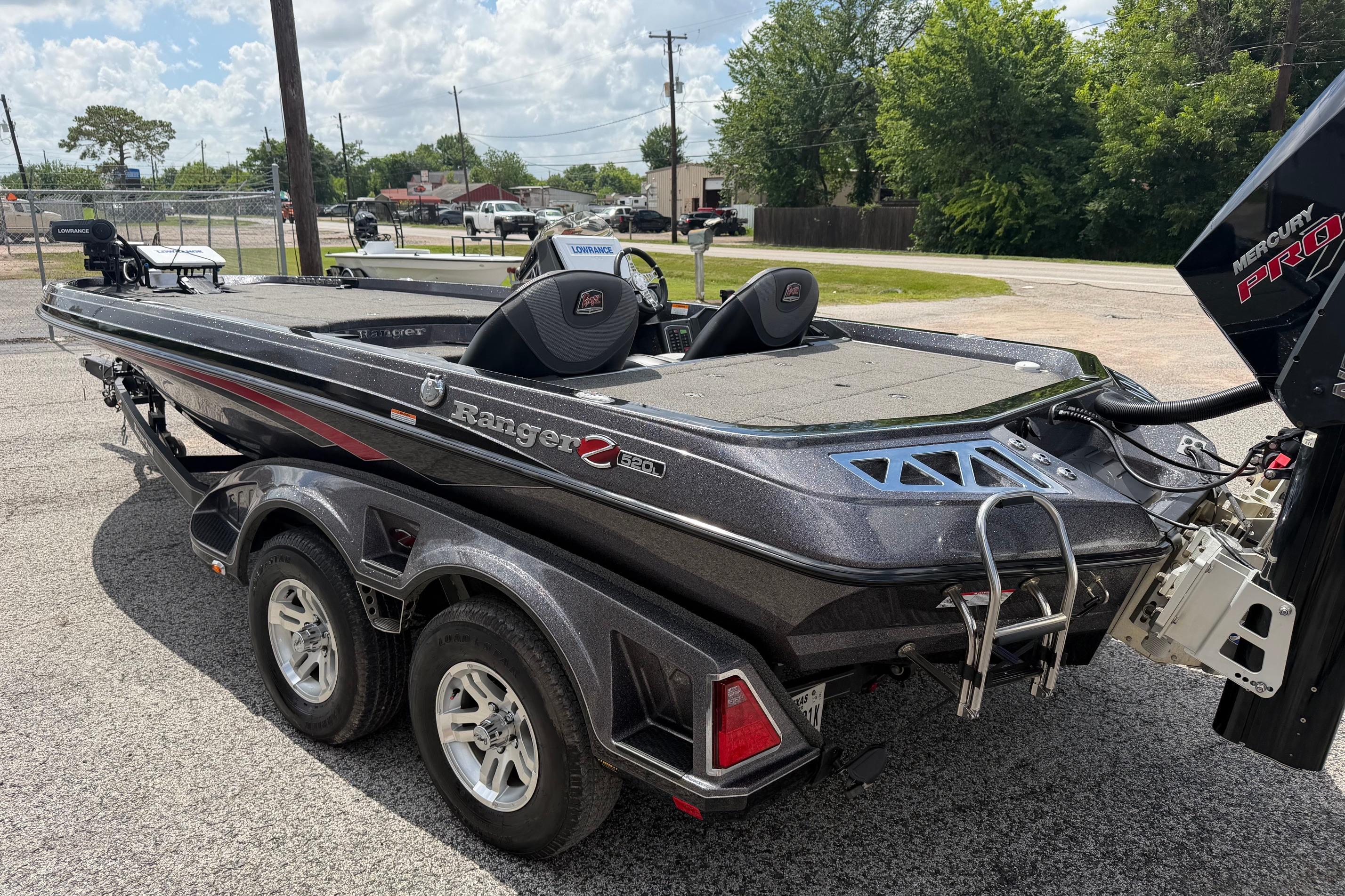 2020 Ranger Z520L bass boat with dual seats and Mercury Pro outboard motor.