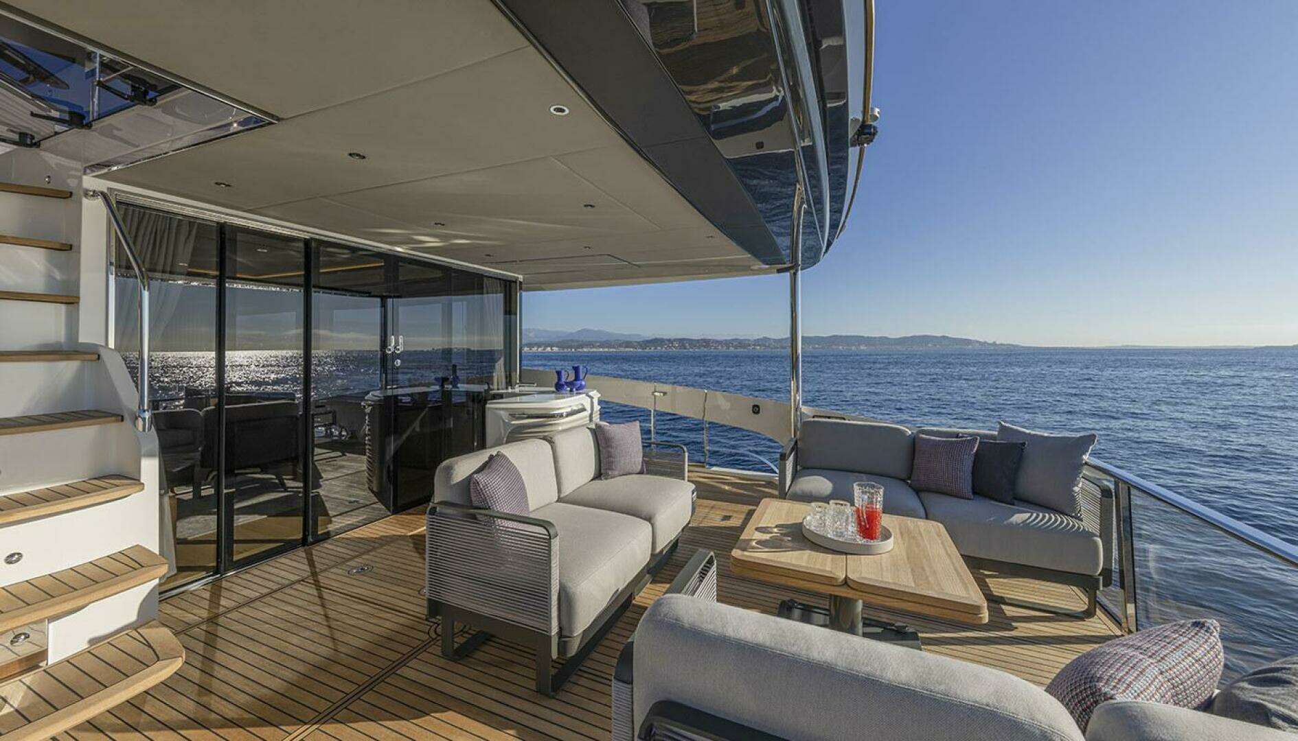 2027 Absolute Navetta 75 - Image 14