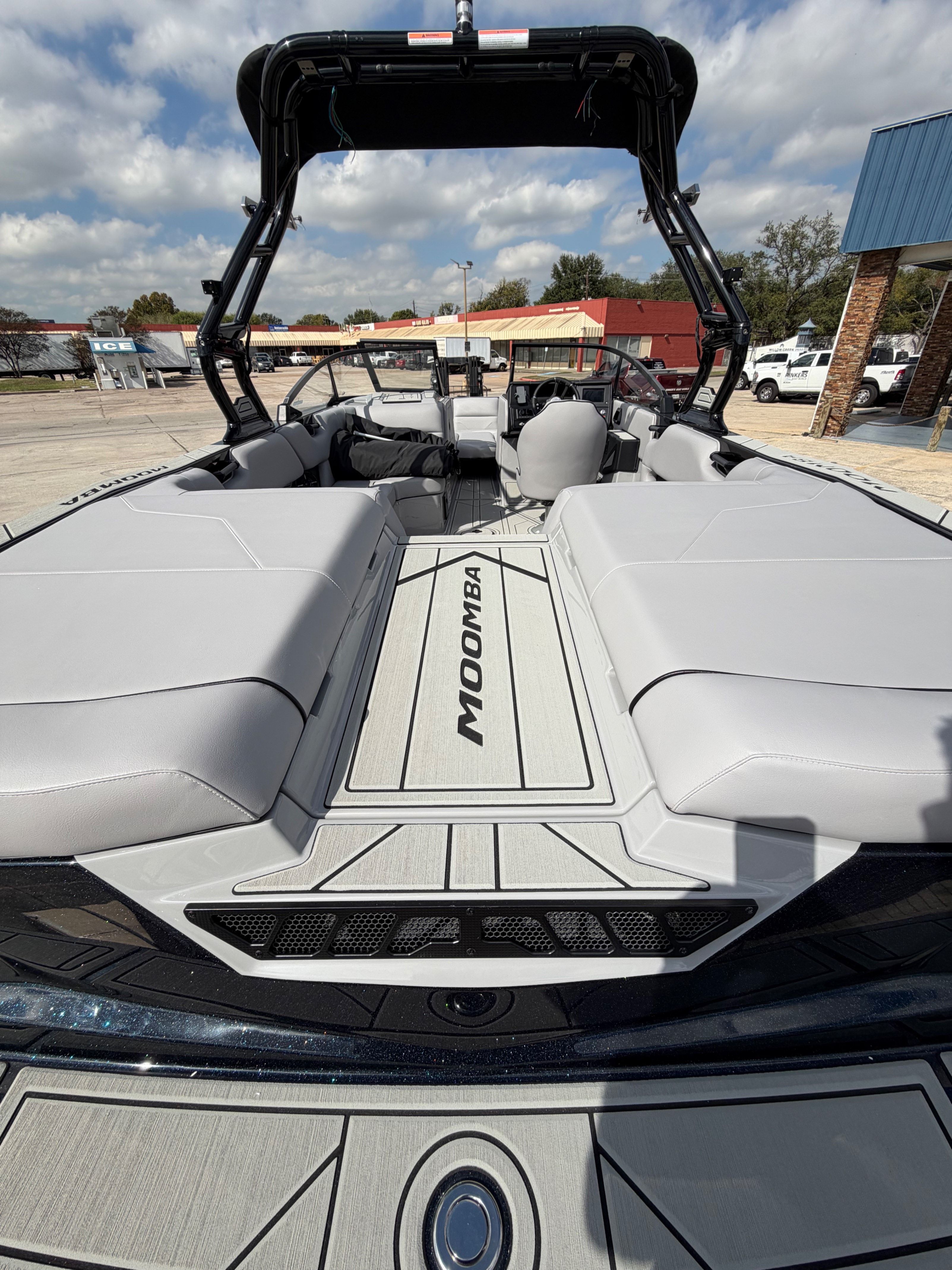 2026 Moomba Max - 10