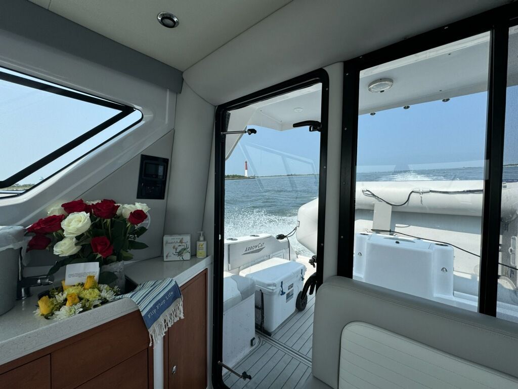 2021 ArrowCat 320 Coupe - 21