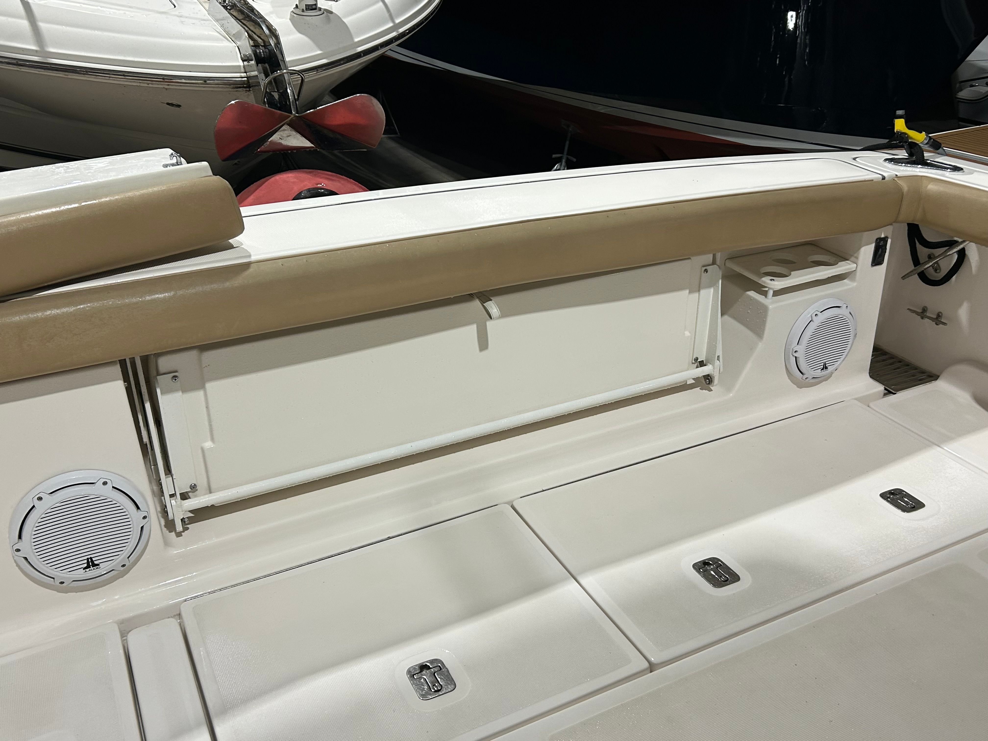 2003 Tiara Yachts 5000 Open - 33