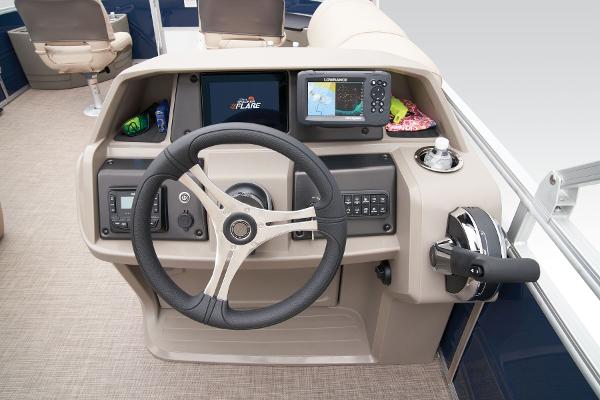 Manufacturer Provided Image: Sun Tracker Fishin' Barge 20 DLX
