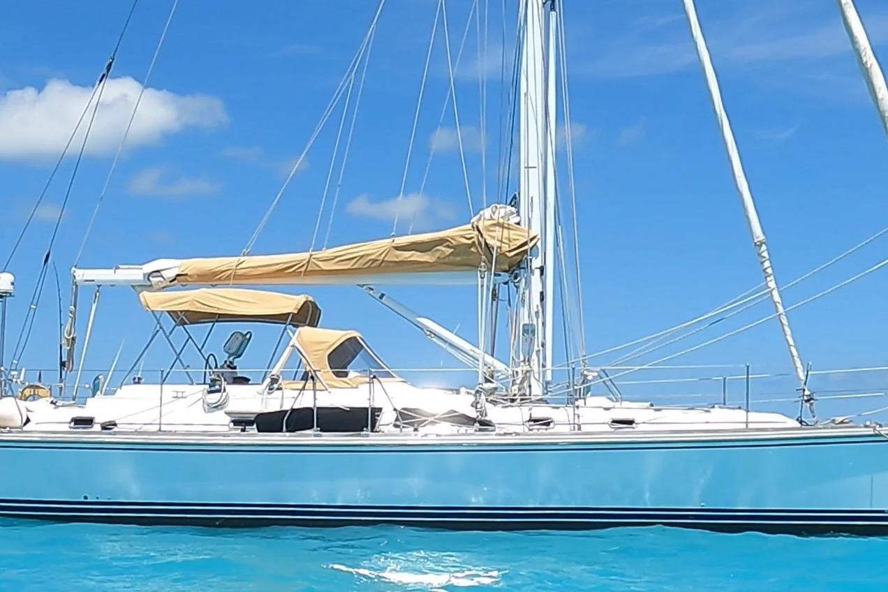 2008 Hylas 46