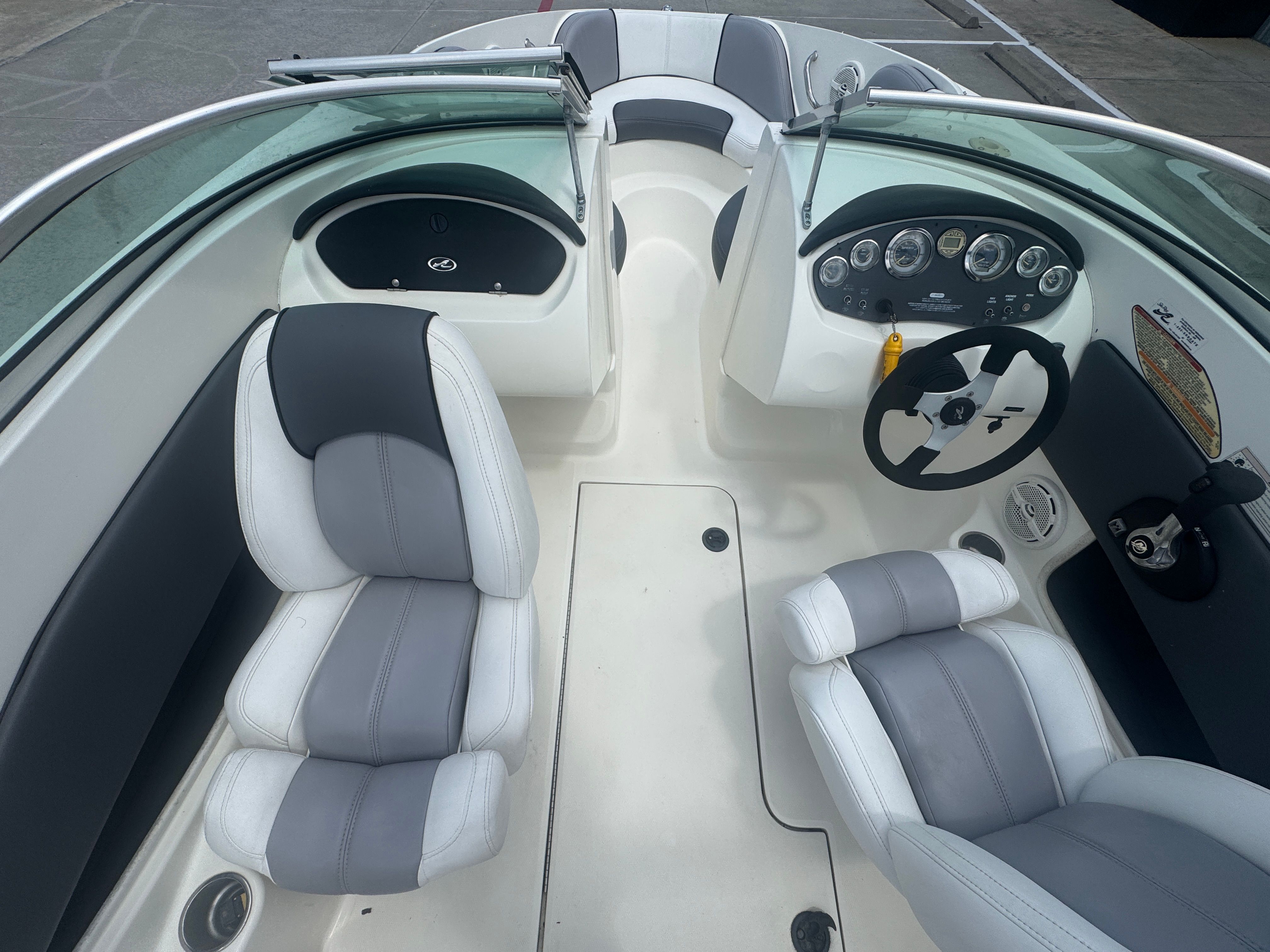 2011 Sea Ray 185 Sport - 18