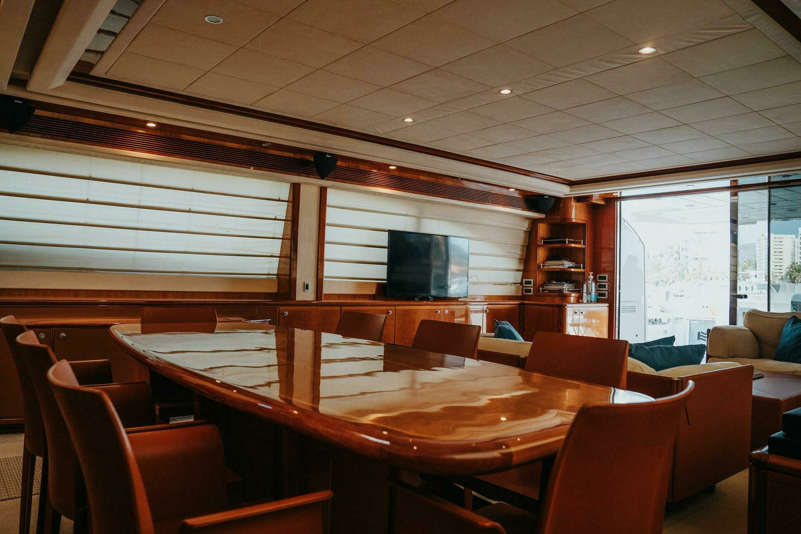2007 Ferretti Yachts 881 - Image 11
