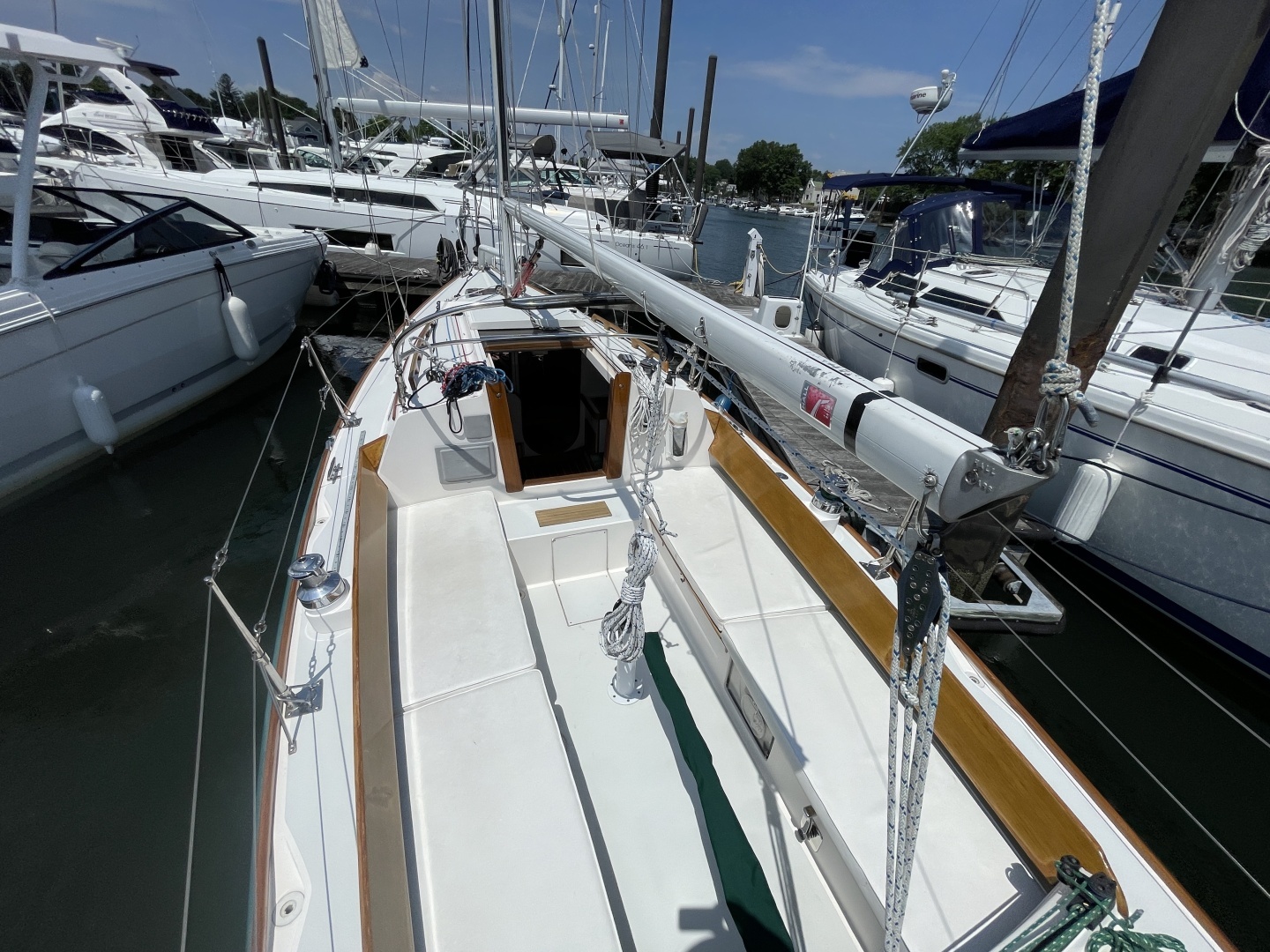 2006 Alerion Express 28 - Image 19