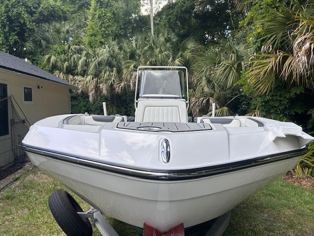 2021 Yamaha Boats 210 FSH Deluxe - 9