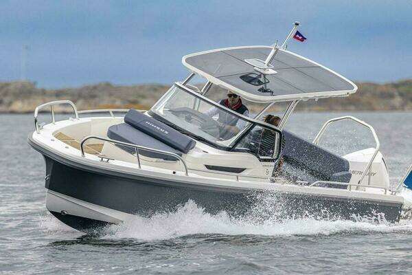 2025 Nimbus Tender 8