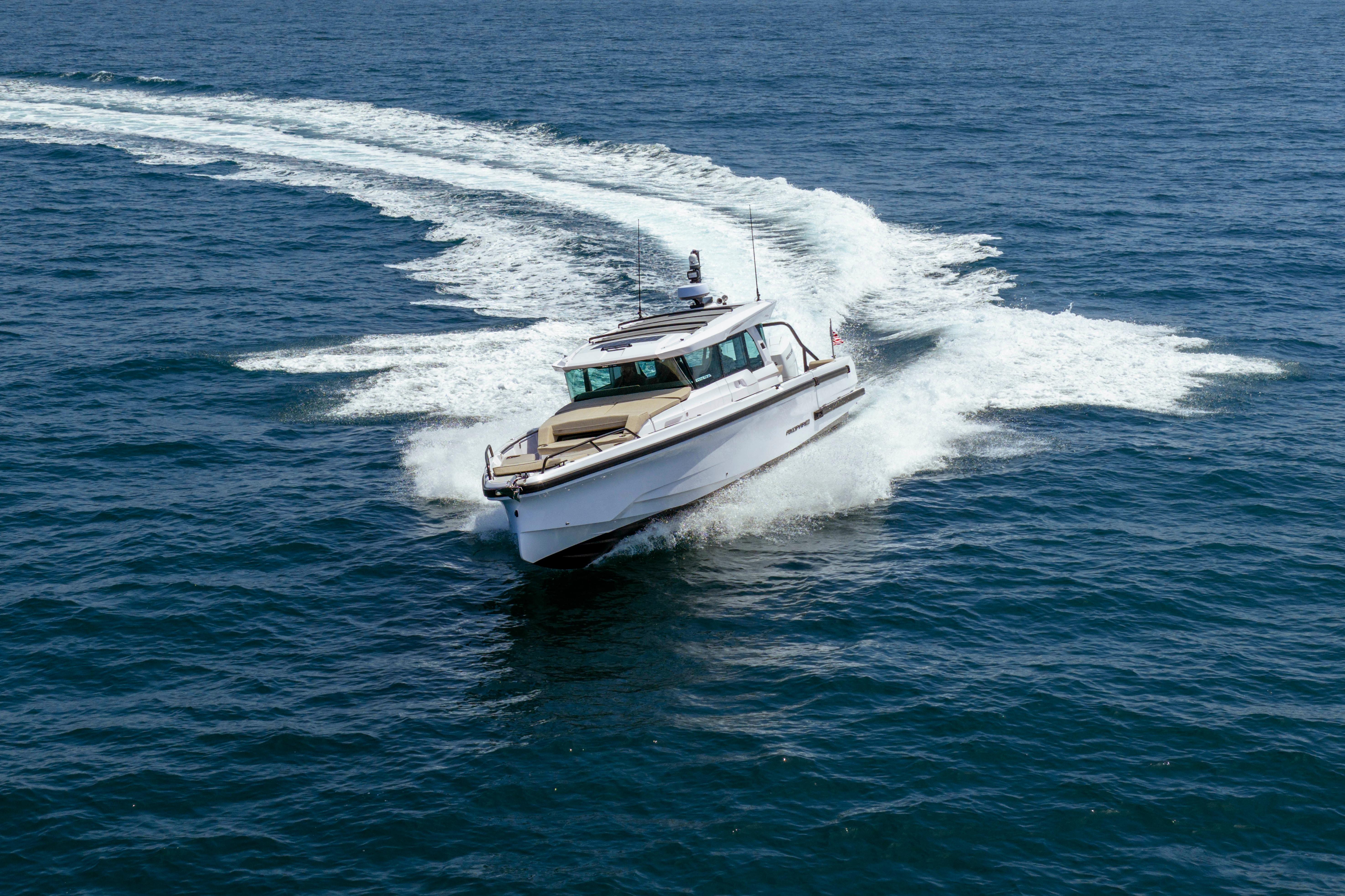 2026 Axopar 38 Cross Cabin