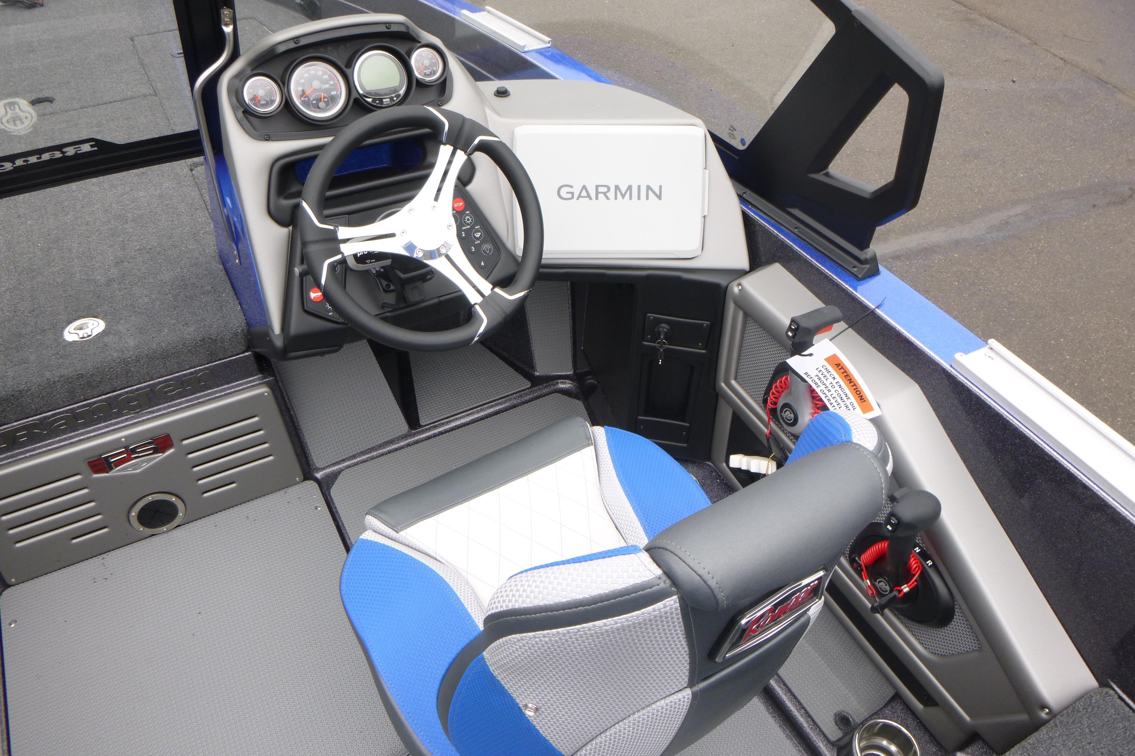 2026 Ranger 620FS Cup Equipped boat cockpit with Garmin navigation system.
