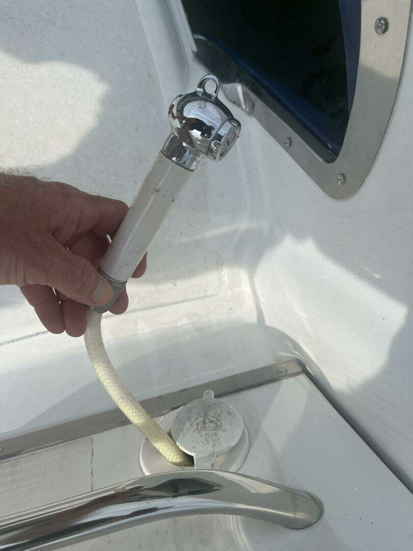 2002 Cobalt 282 - Image 19