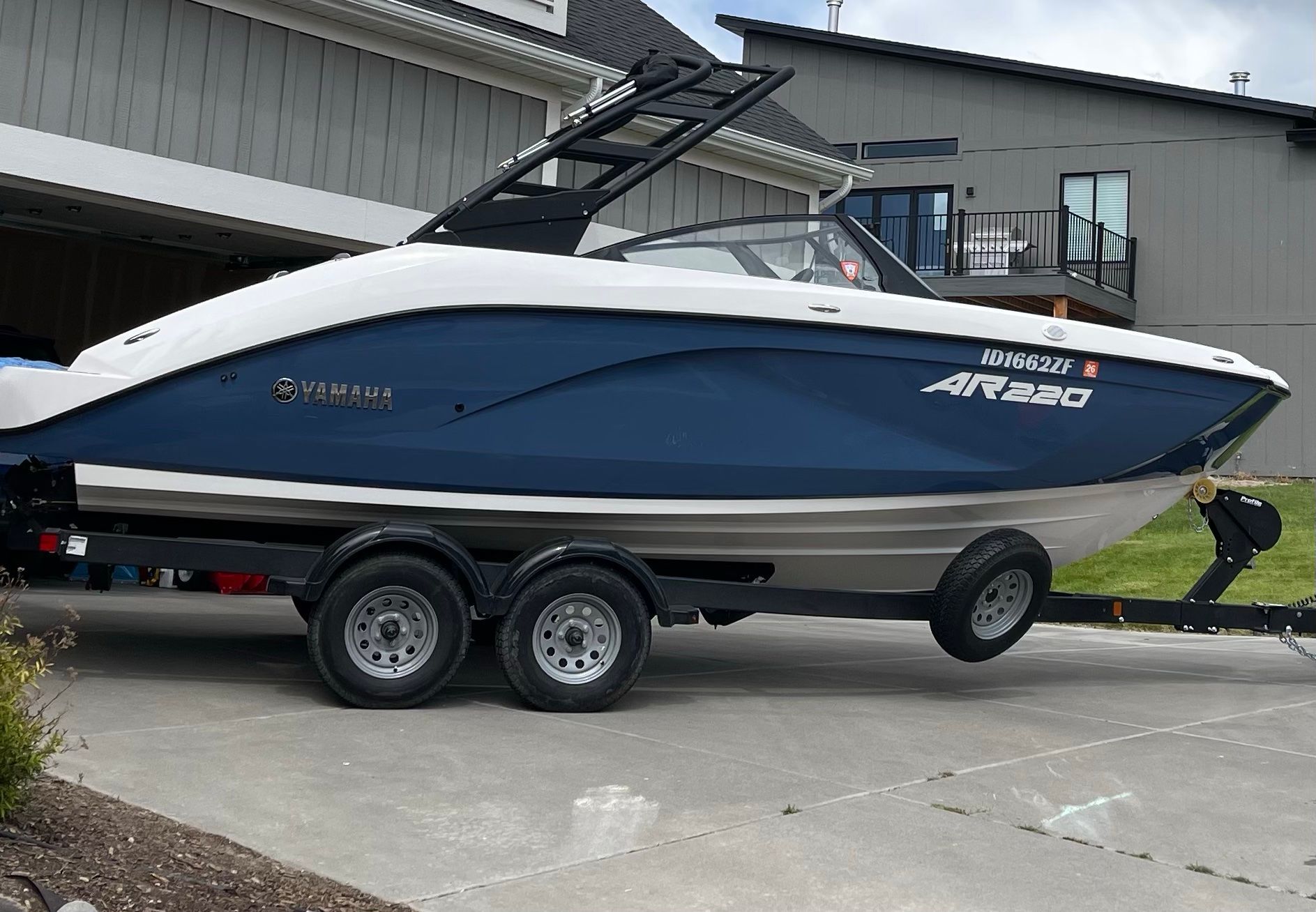 2025 Yamaha Boats AR220 - 3