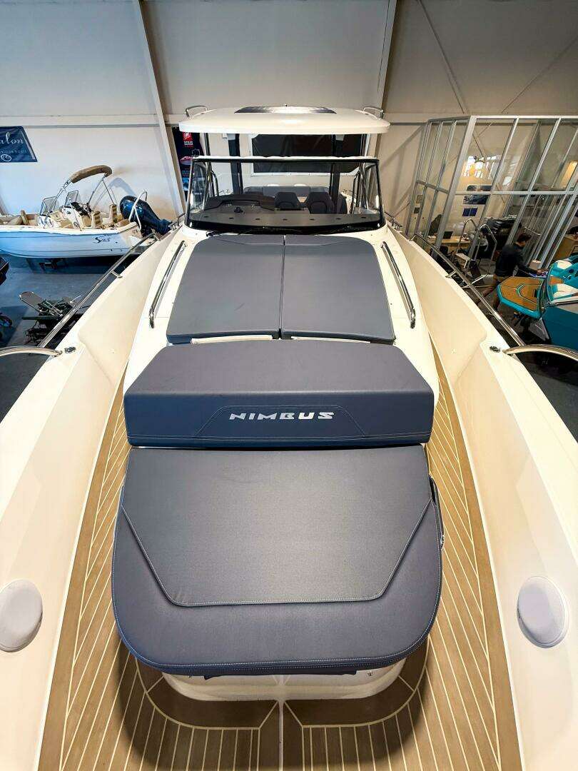 2022 Nimbus T11 - Image 33